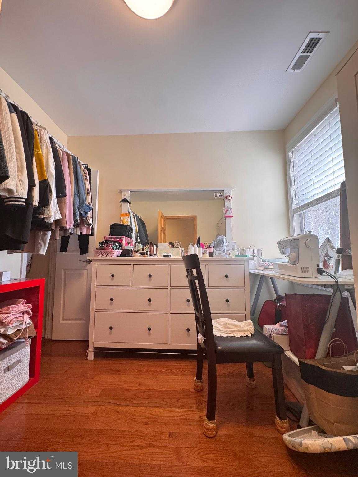 5736 N 5th St photo 17