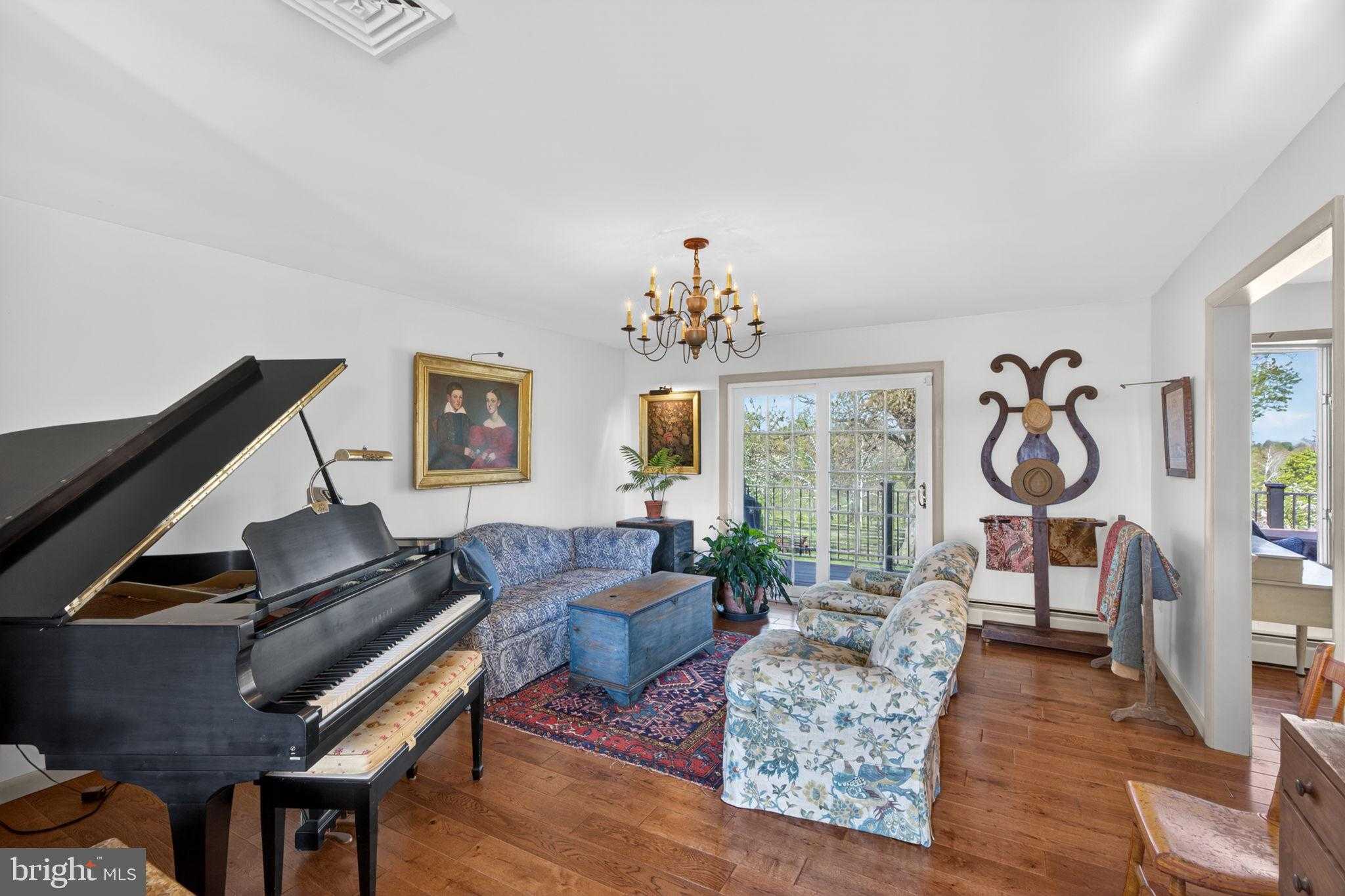 185 Black Matt Rd photo 7