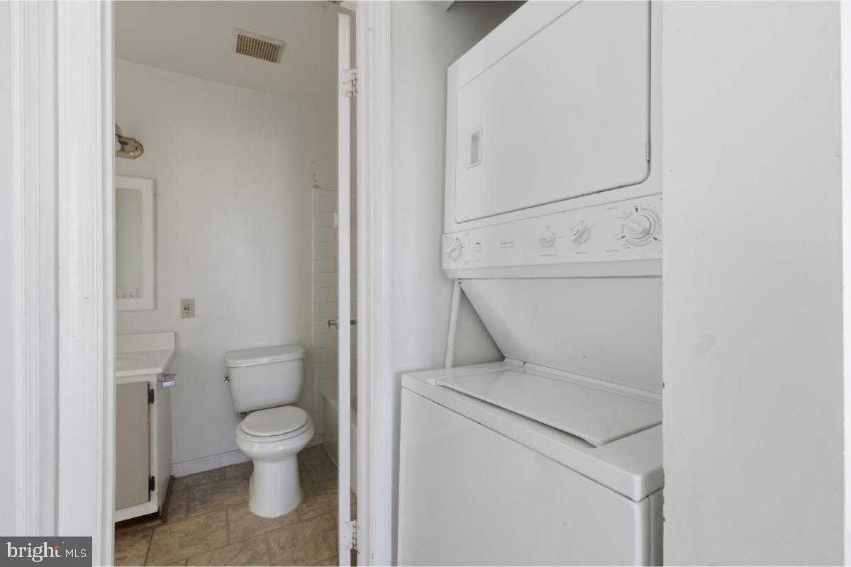 1403 Key Pkwy # 201 photo 11