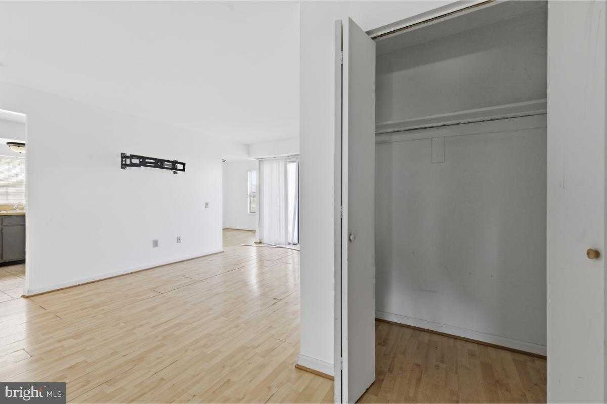 1403 Key Pkwy # 201 photo 18