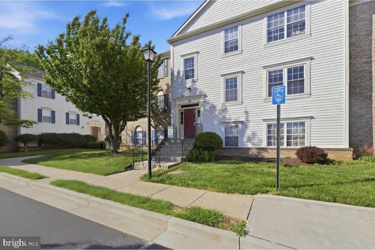 1403 Key Pkwy # 201 photo 21