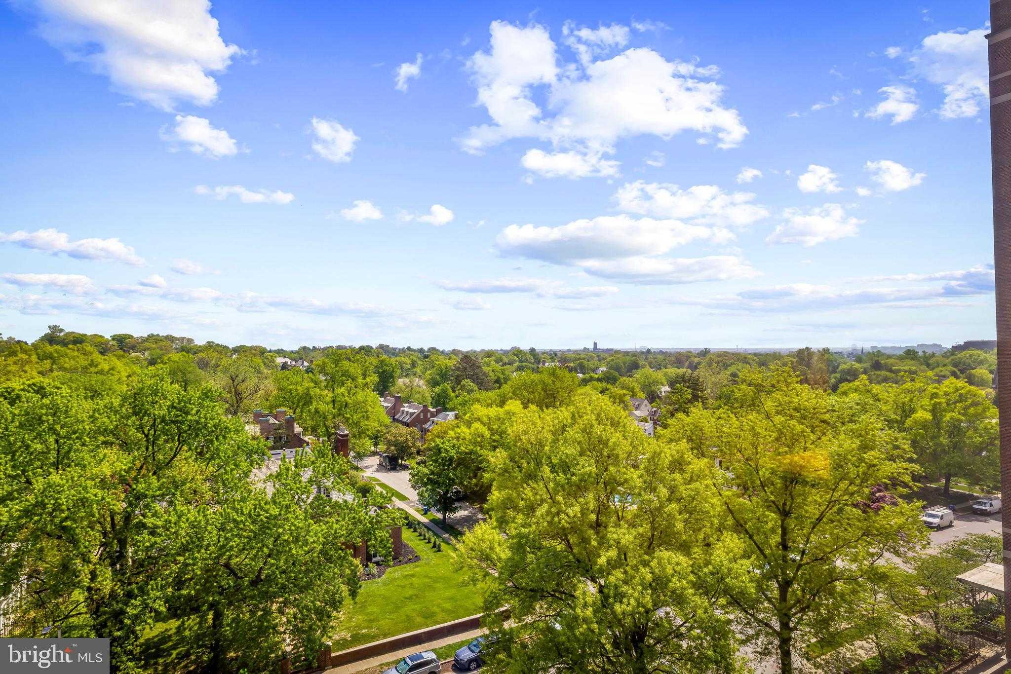 4000 N Charles St Apt 912 photo 42