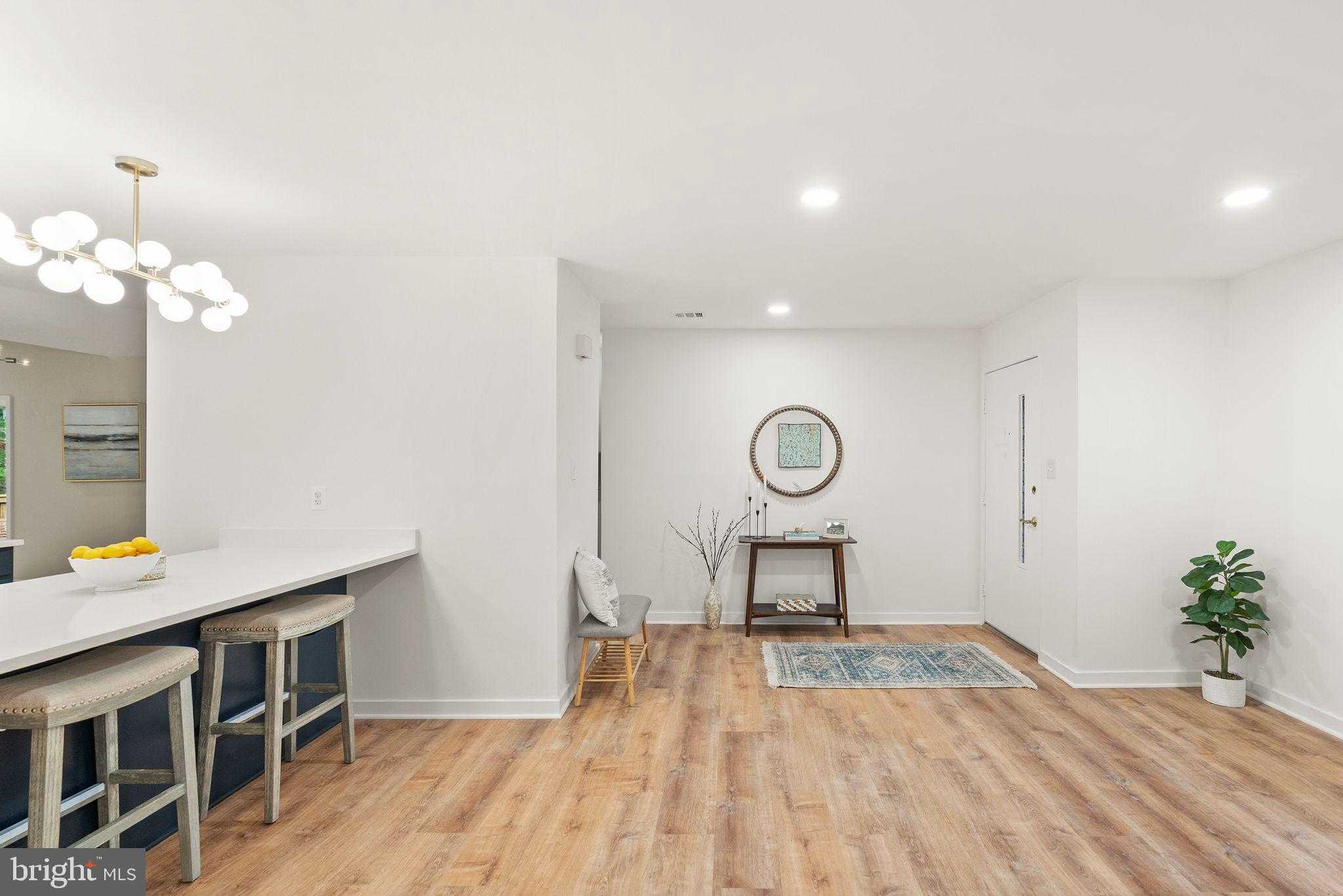 2431 Glade Bank Way photo 4