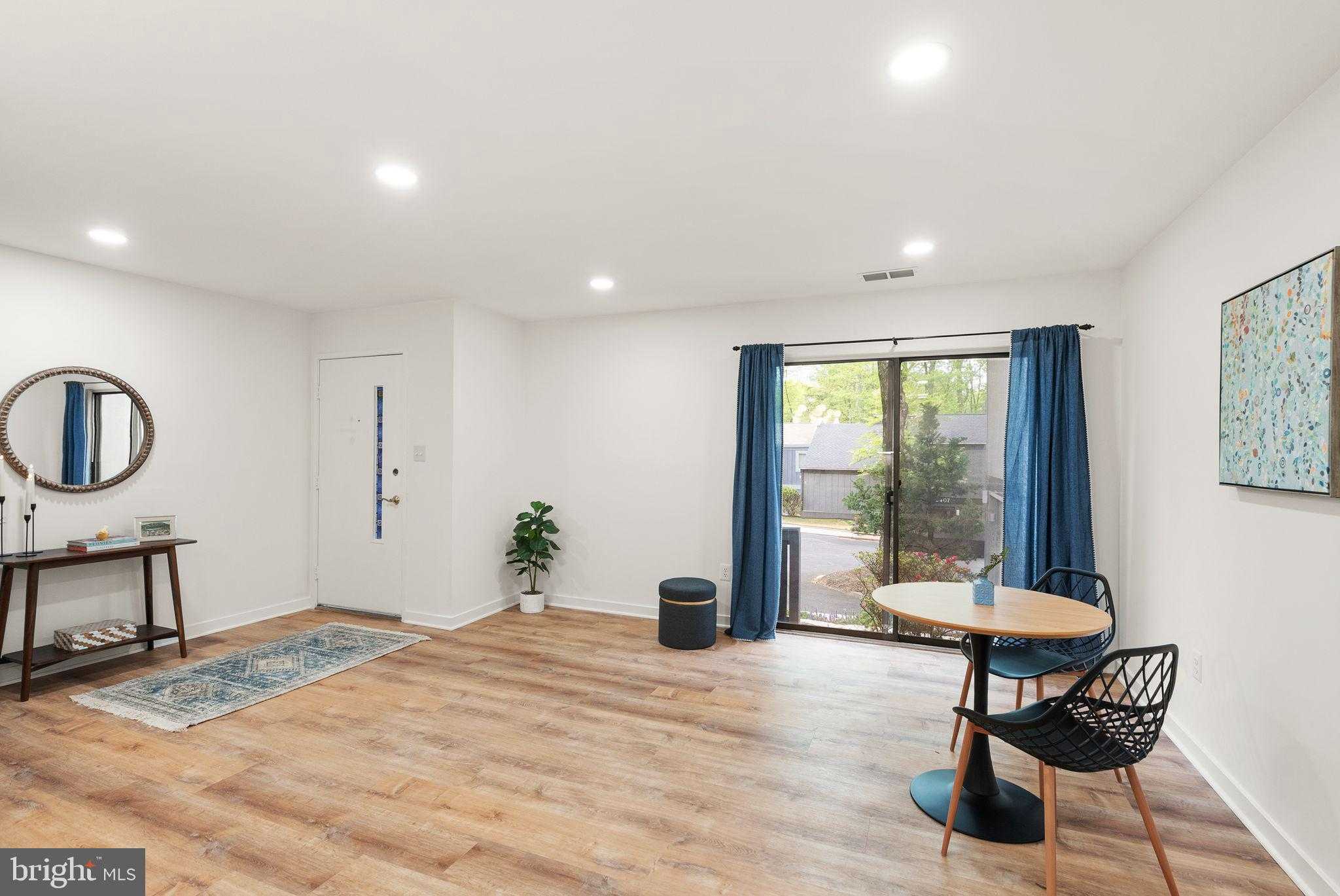 2431 Glade Bank Way photo 5