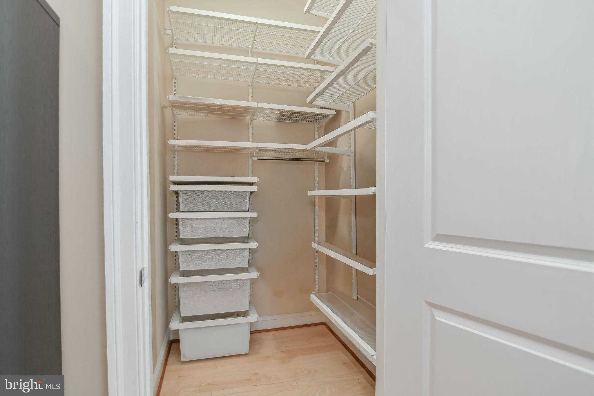 1023 N Royal St Unit 116 photo 21