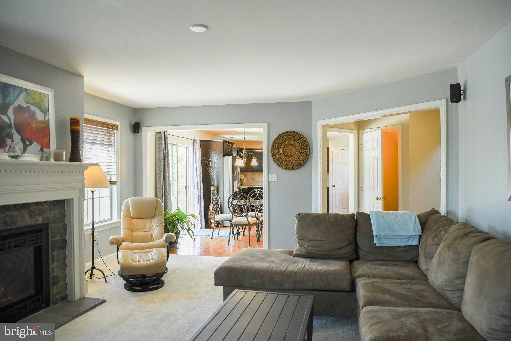 2034 Liberty Dr photo 10