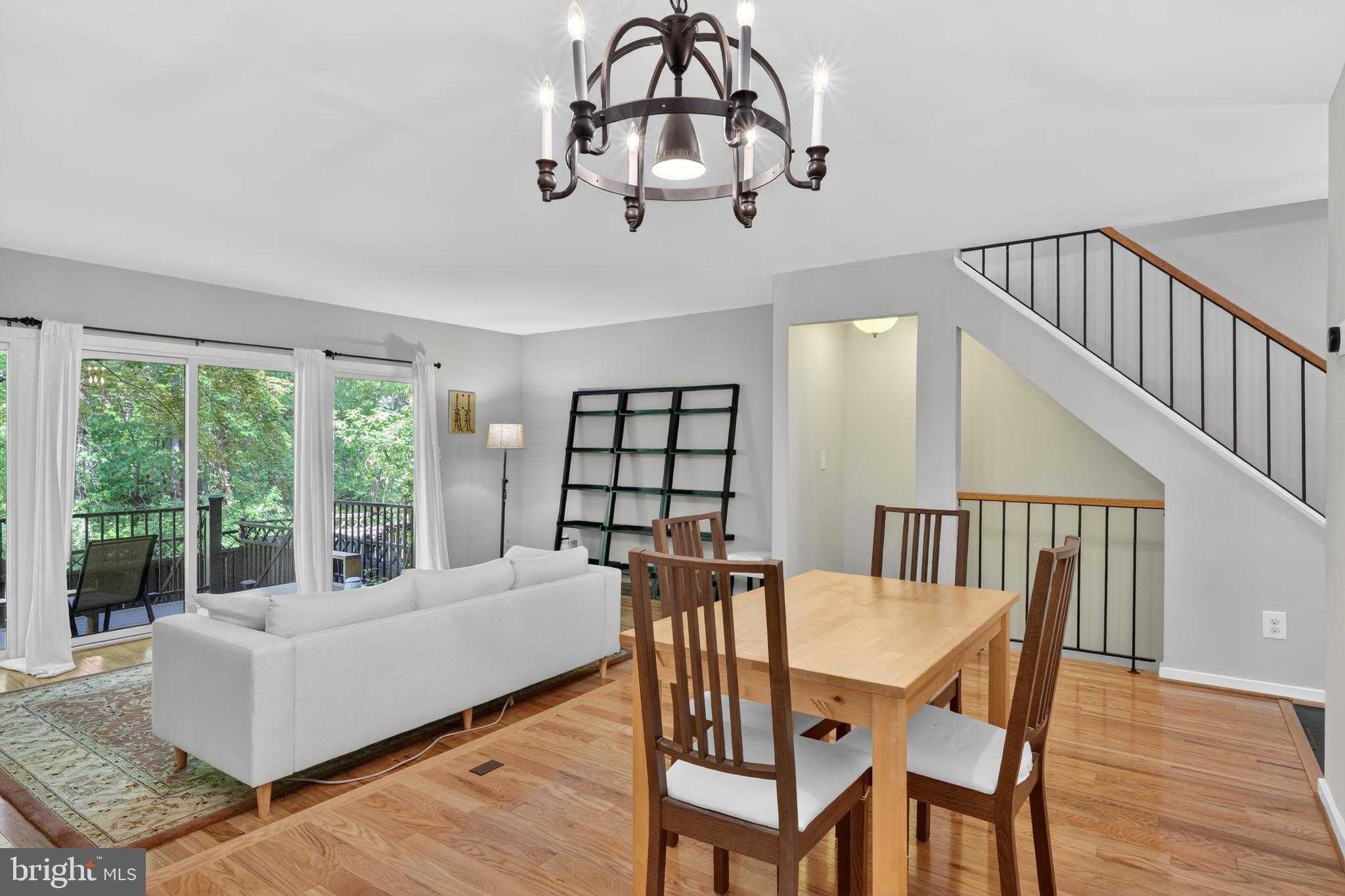 6894 Deer Run Dr photo 11