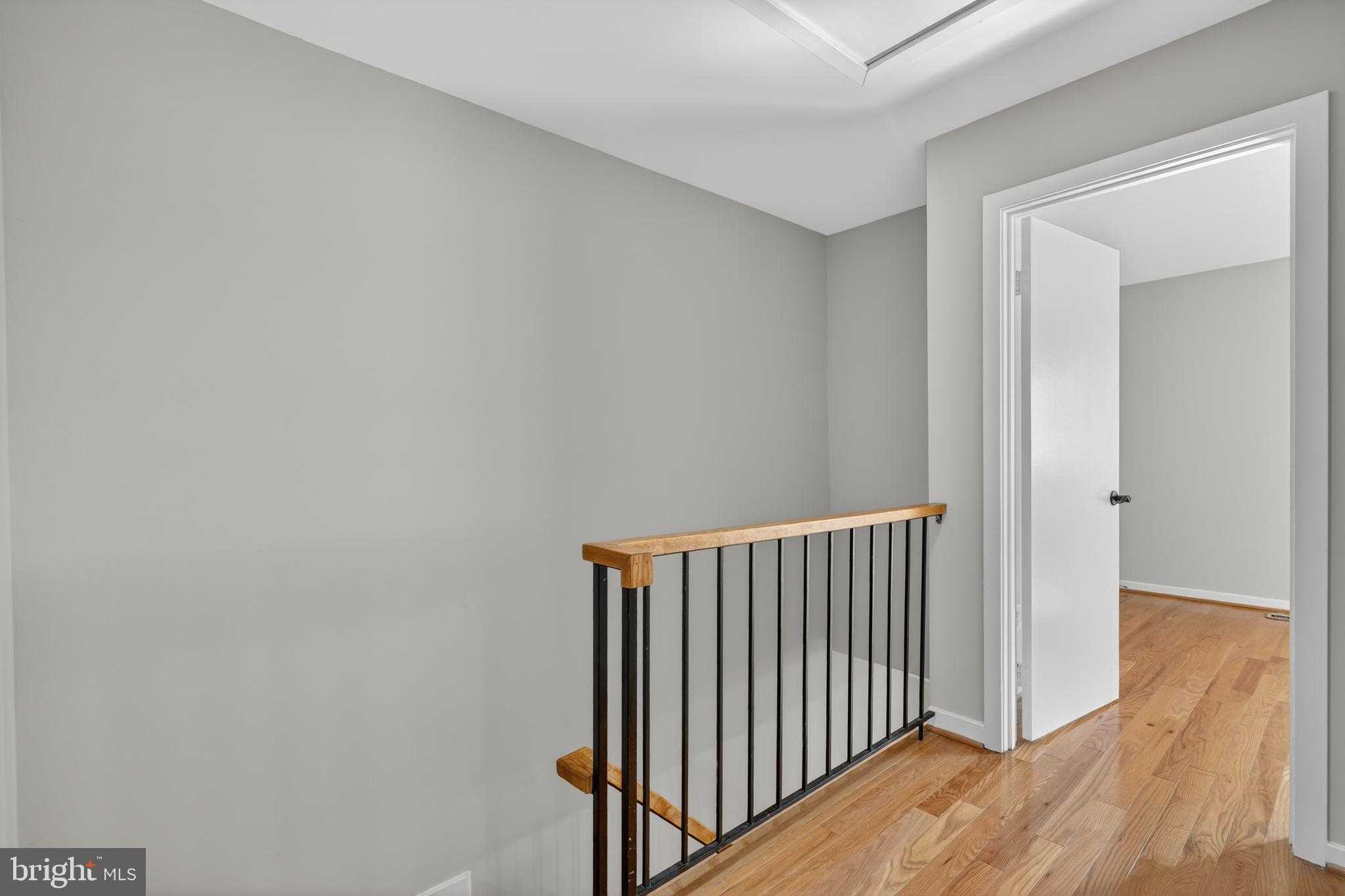 6894 Deer Run Dr photo 16