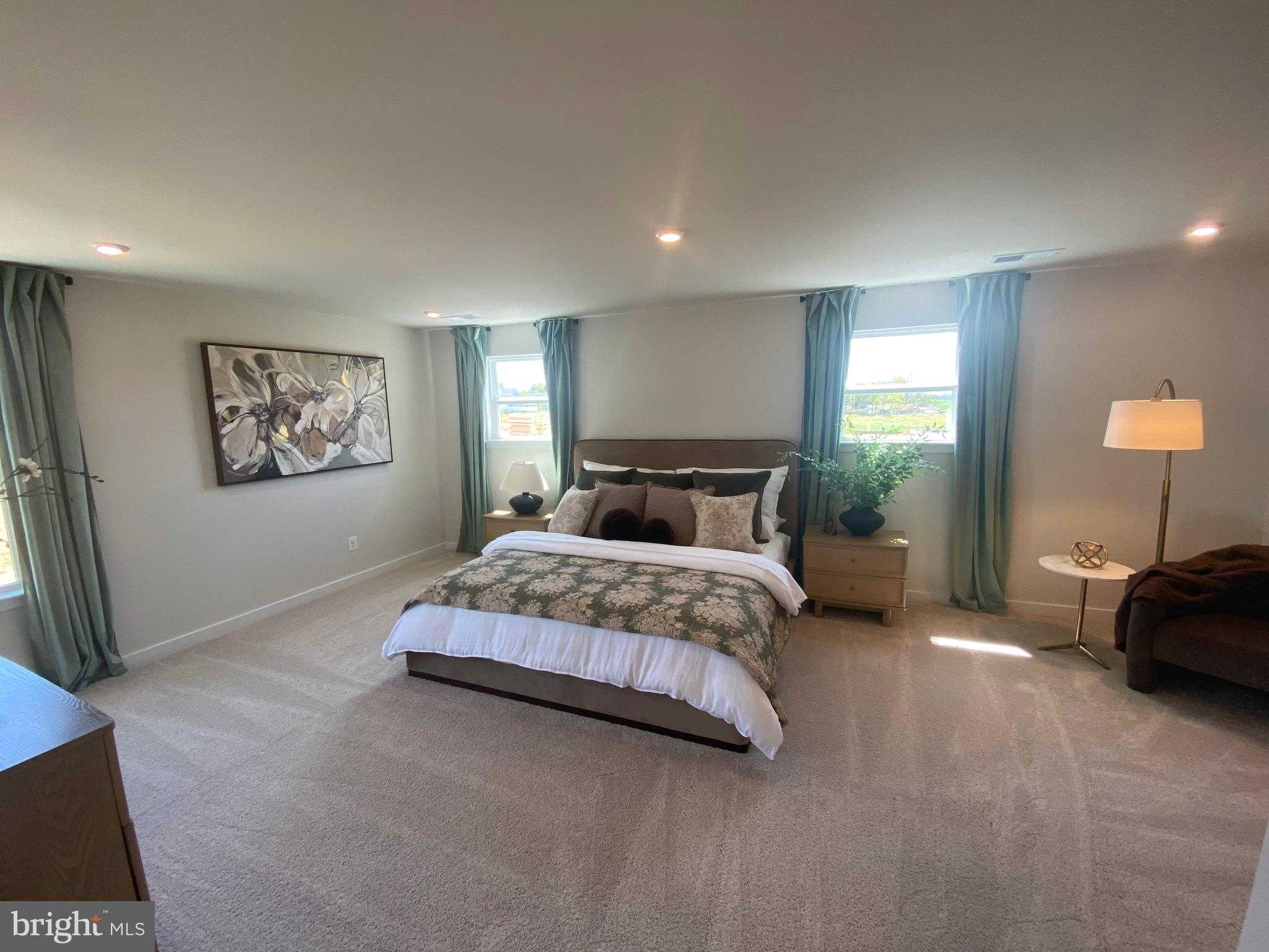 11 Thorton Ave photo 7