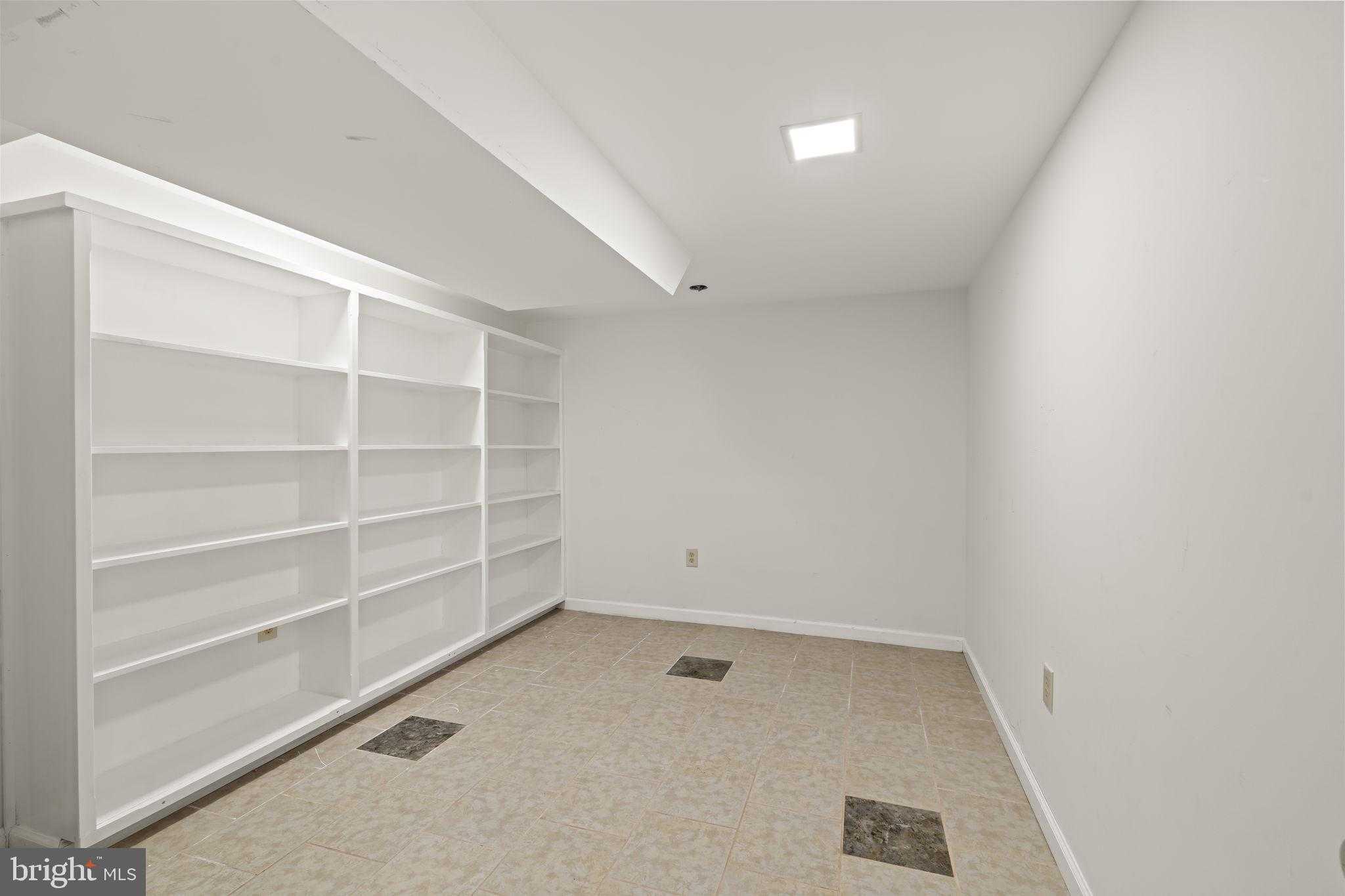 786 Keith Ln photo 29