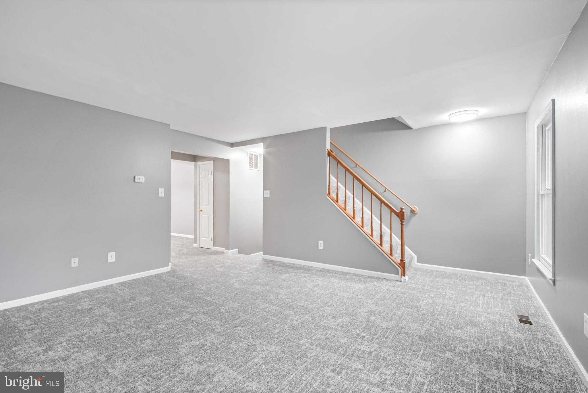 208 Rolling Hill CT photo 8