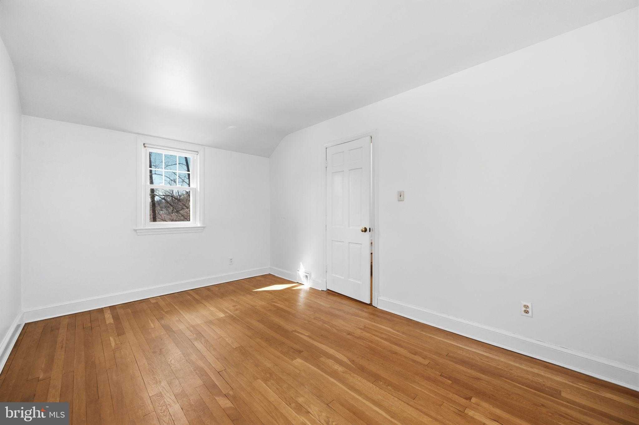 9634 Parkwood Dr photo 22