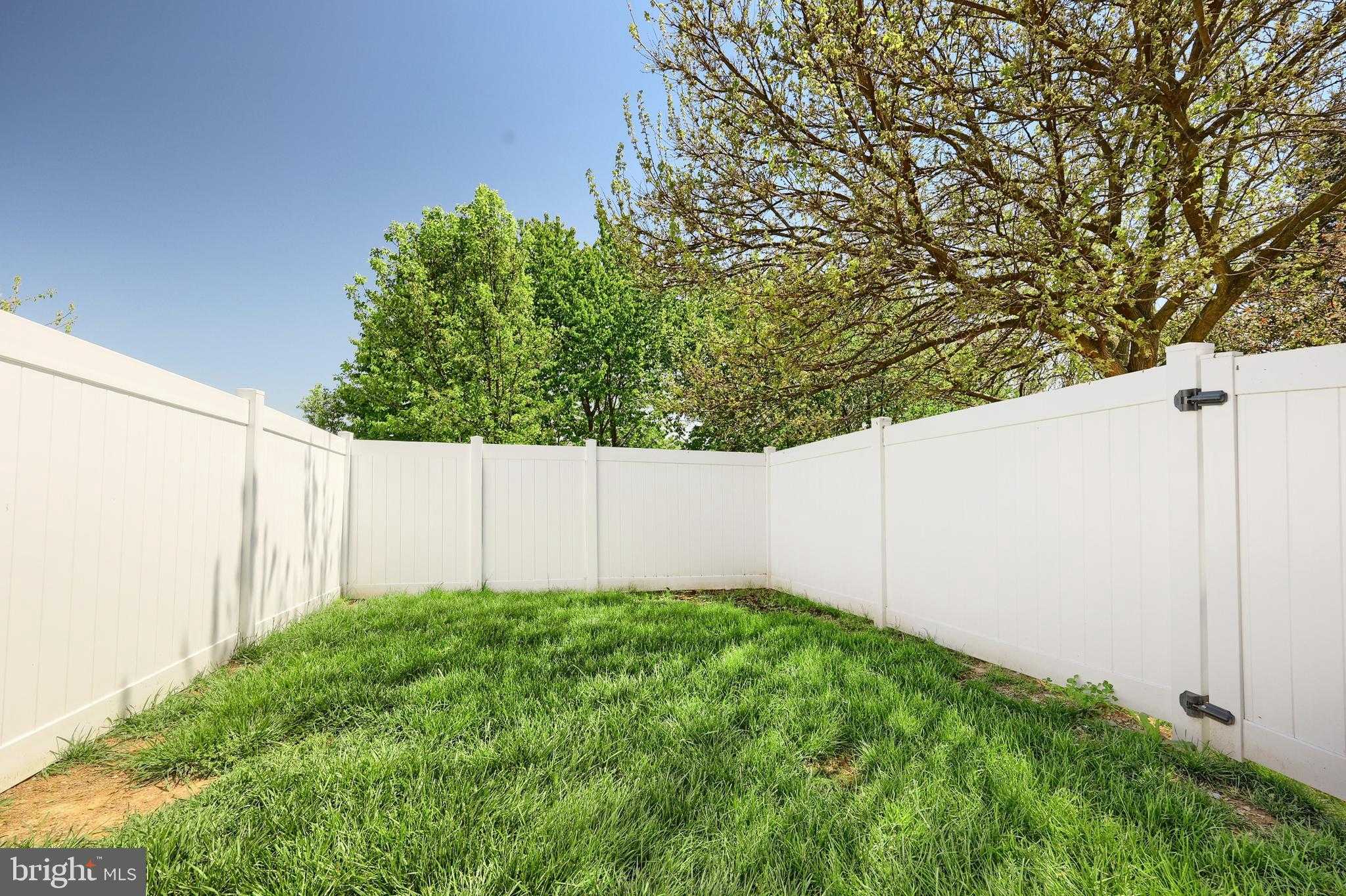 430 Peppermill Ln photo 28