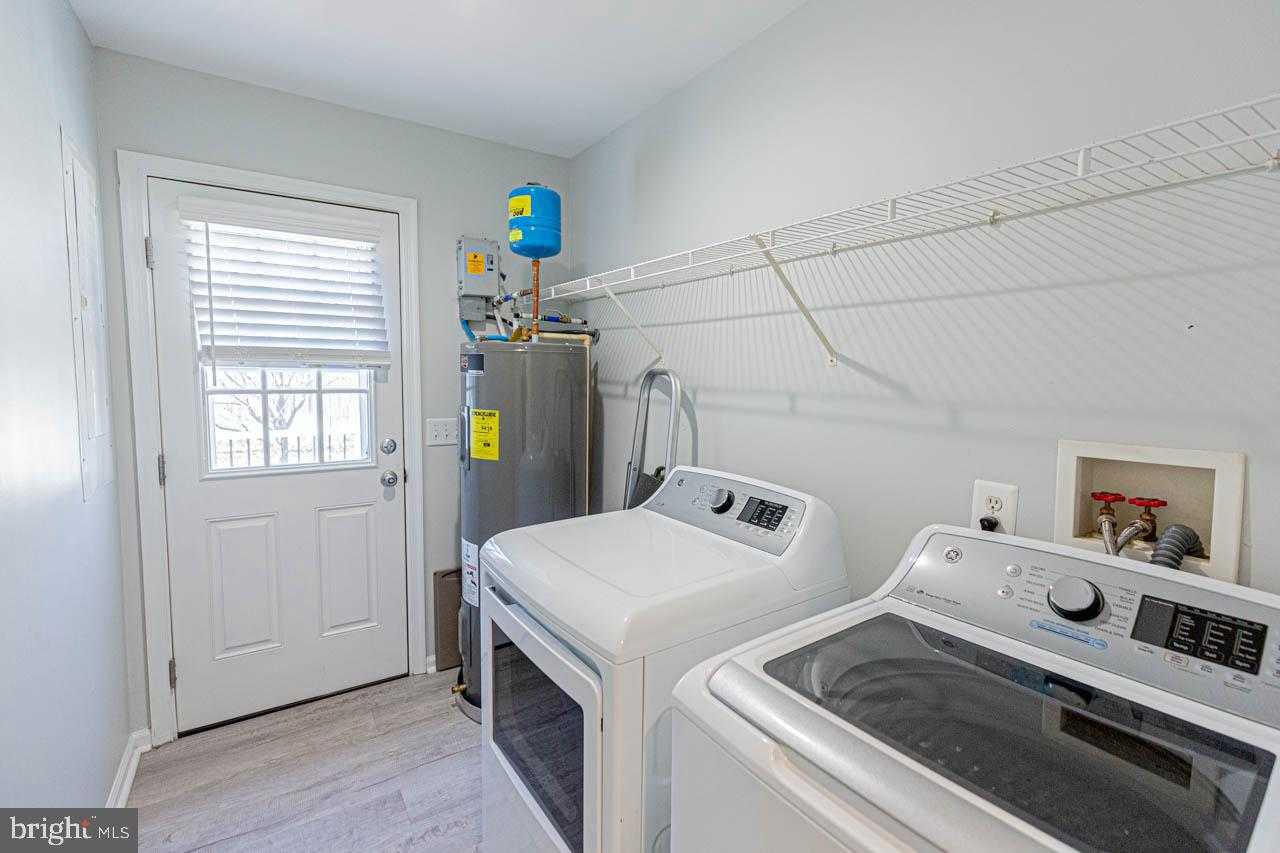 351 Lake Caroline Dr photo 42