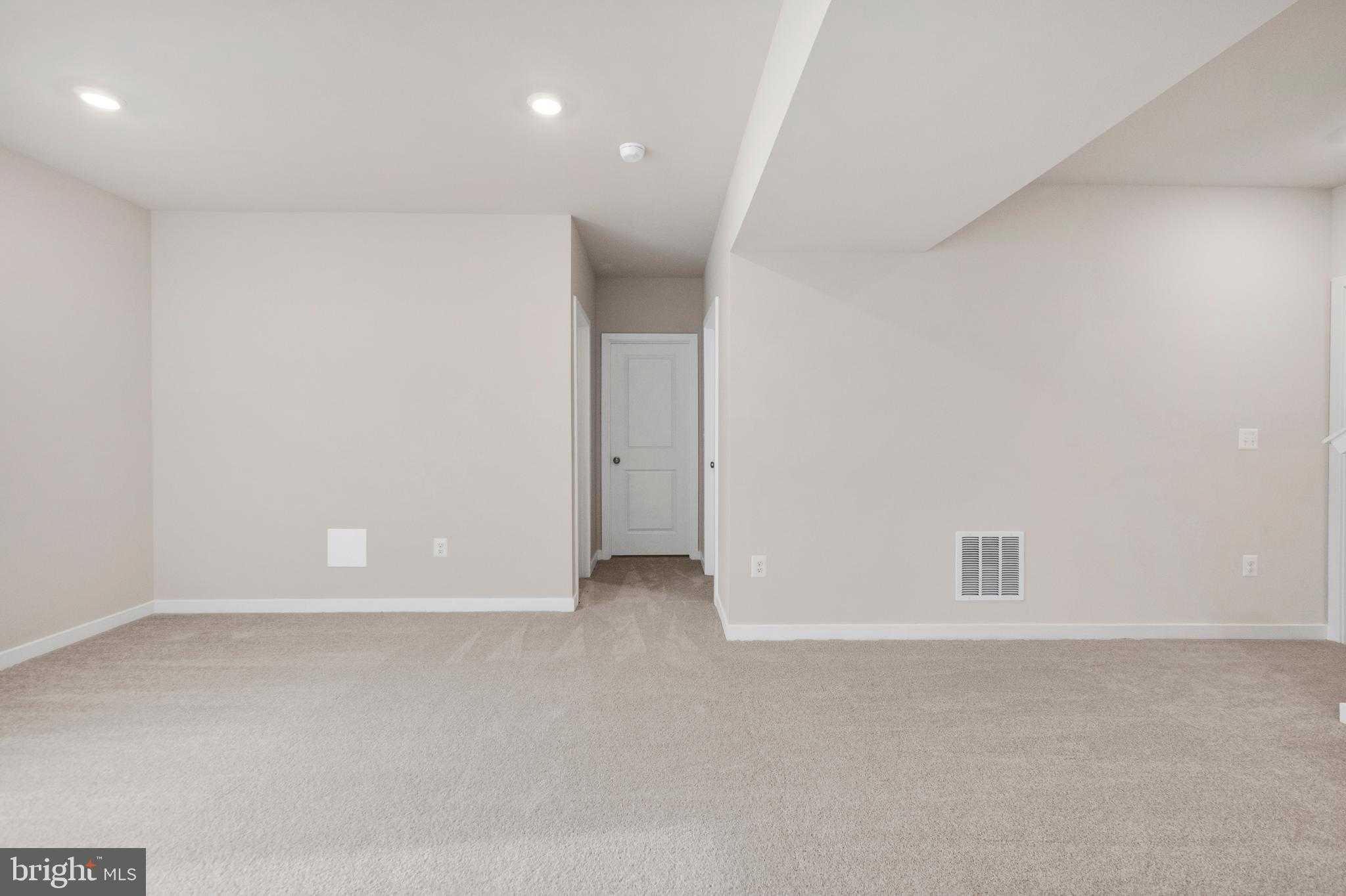 82 Whispering Brook Ln photo 26