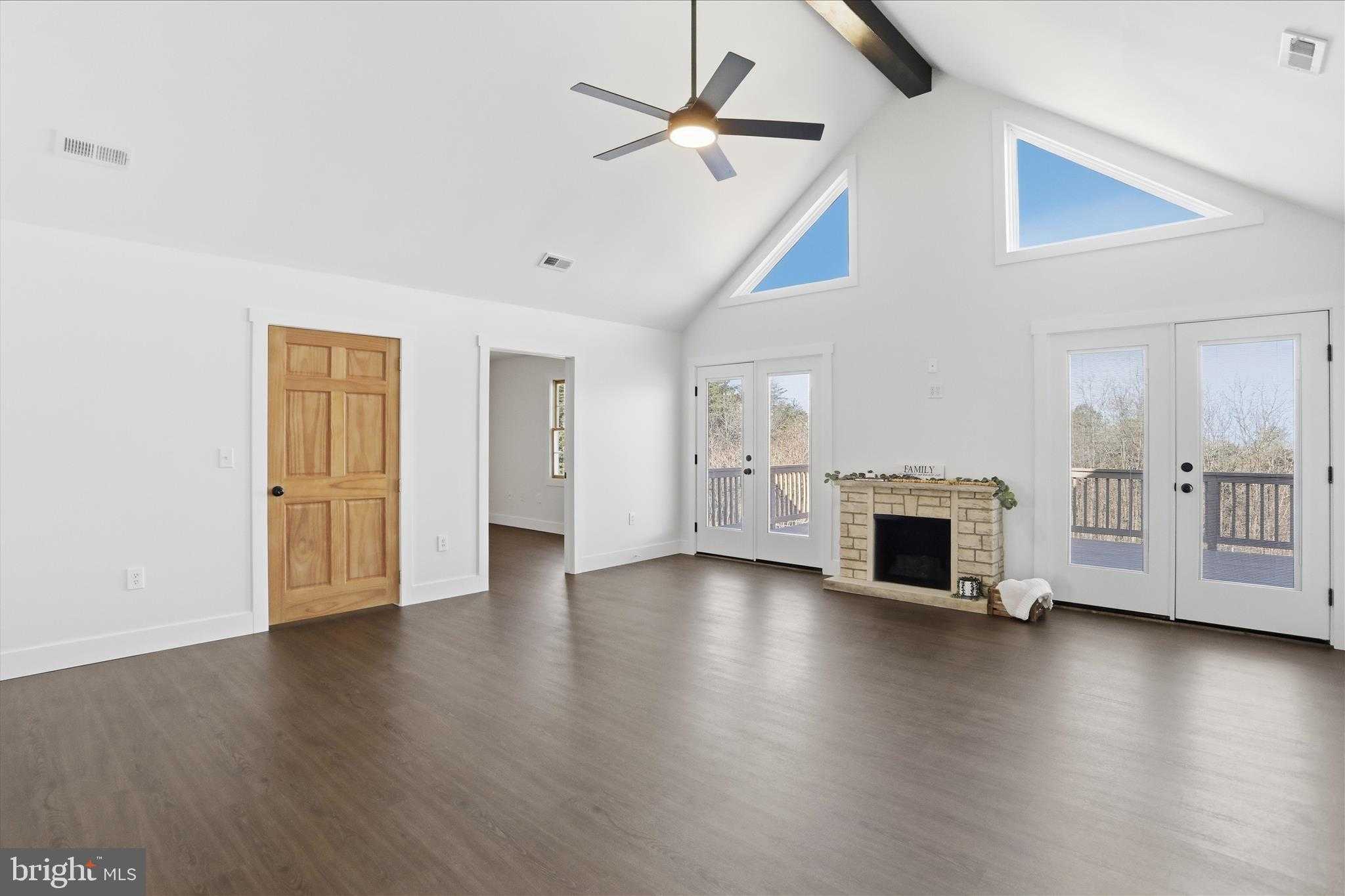 604 Locksa Rd photo 12