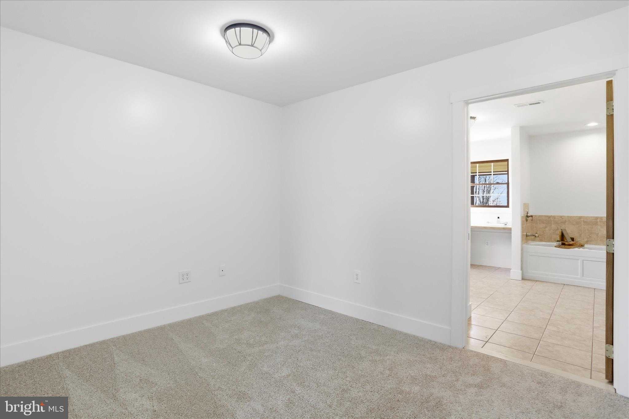 604 Locksa Rd photo 27