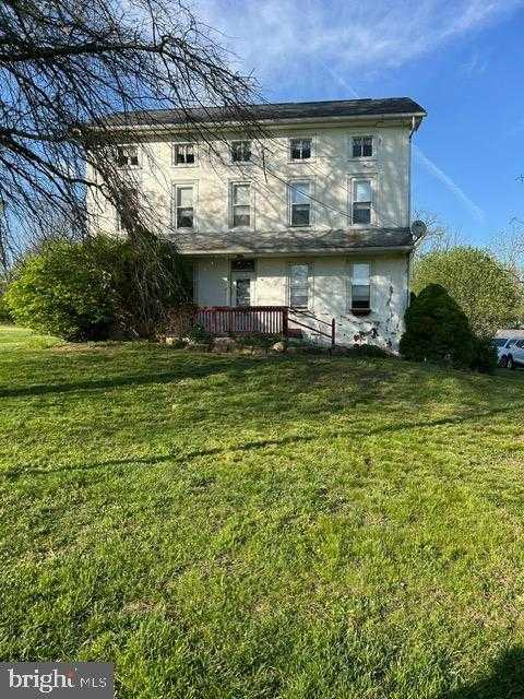 110 Ferndale Ln photo 3