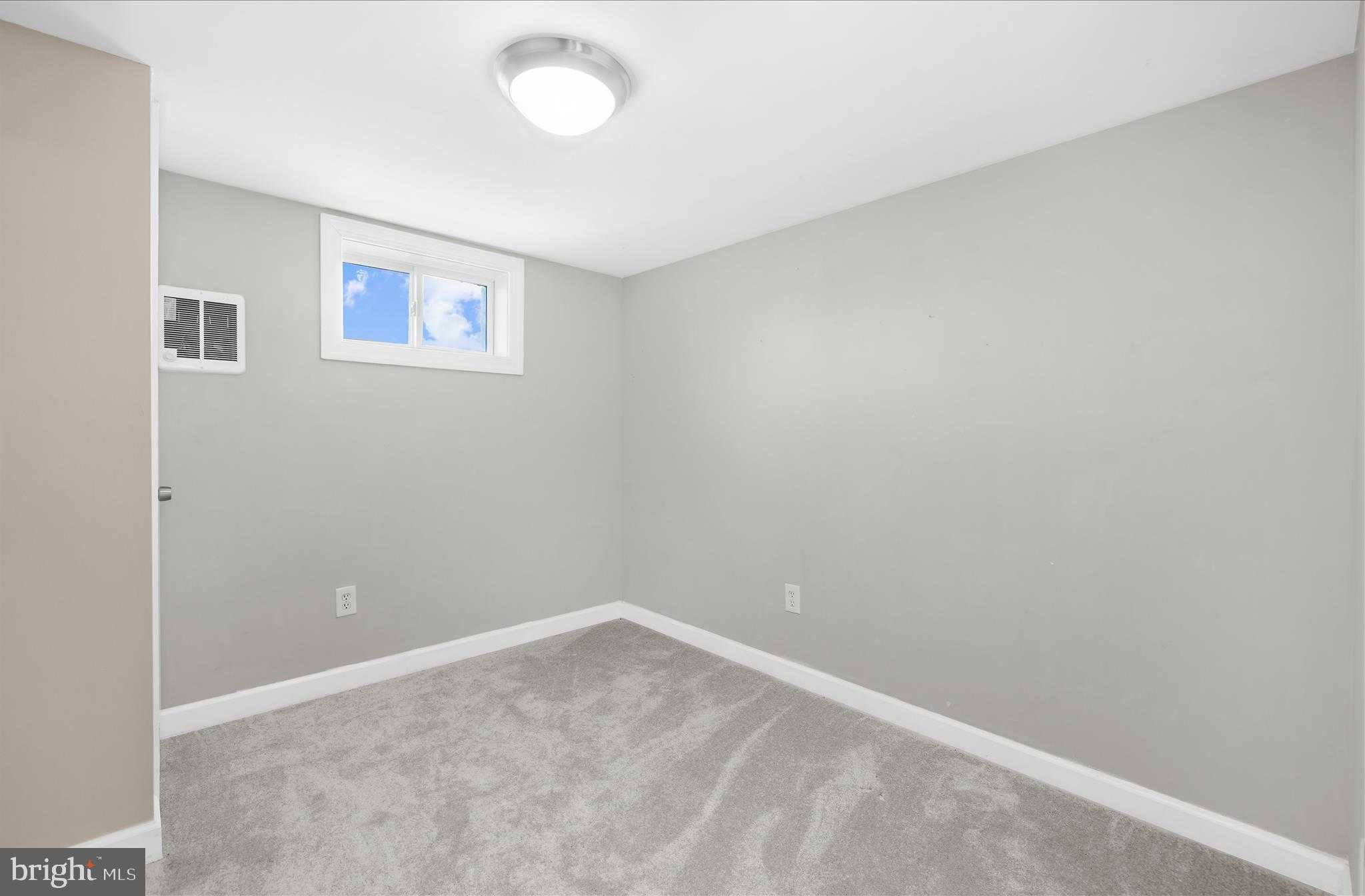 303 Taylor Ave photo 34