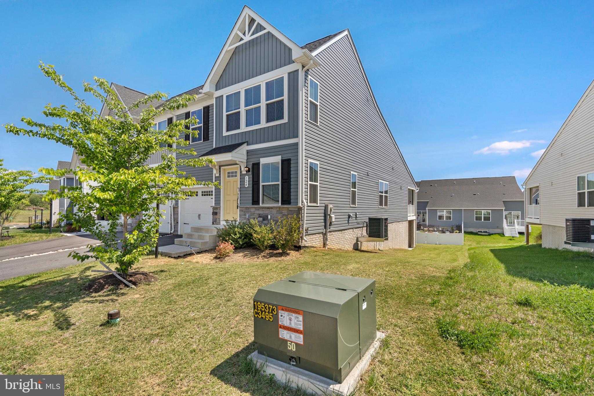 124 Goudhurst St photo 30