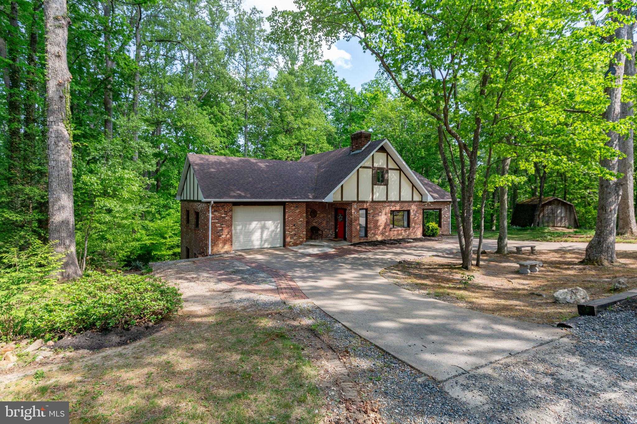 6 Westcott Pl photo 4