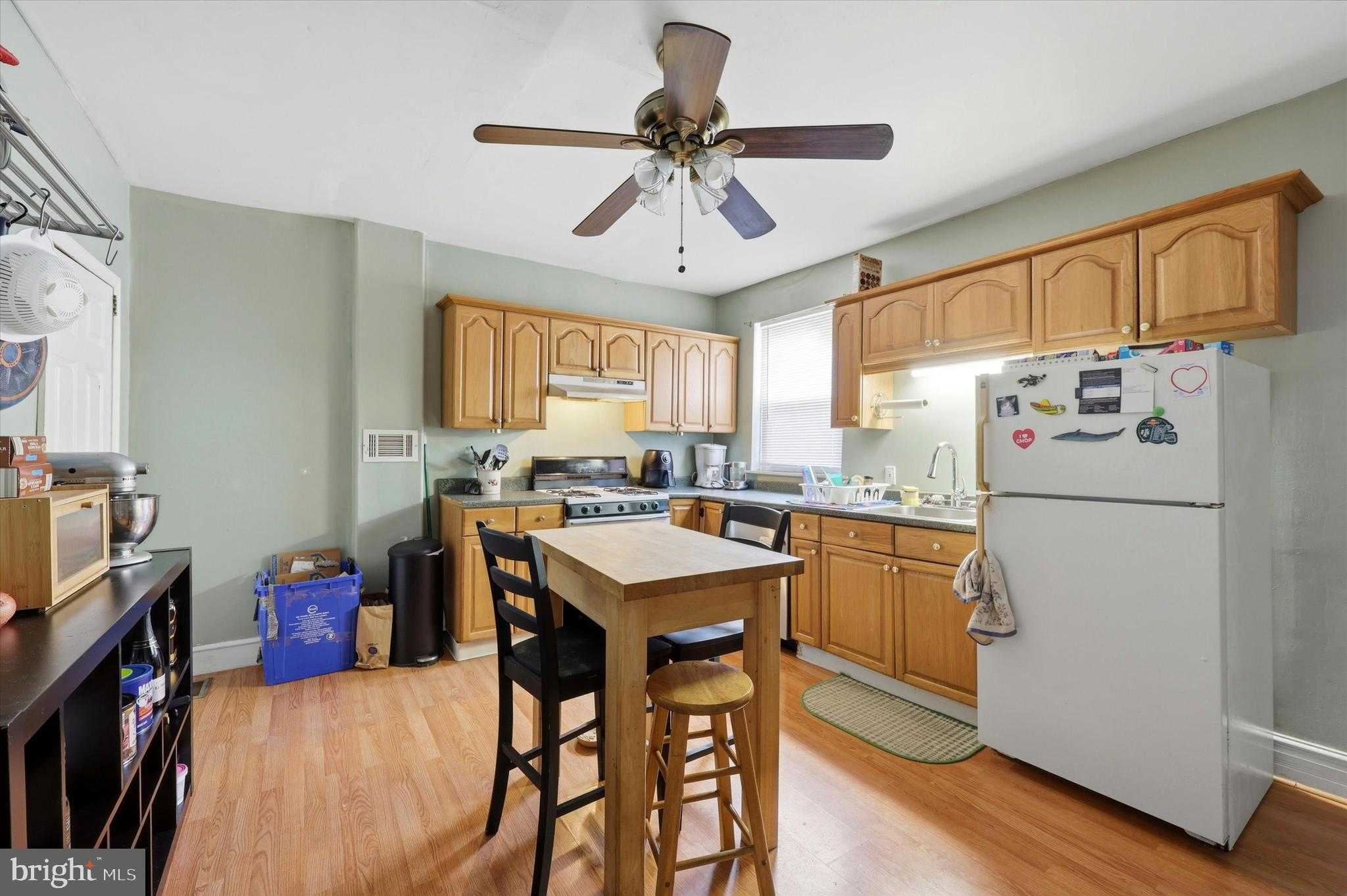 2442 E Gordon St photo 17