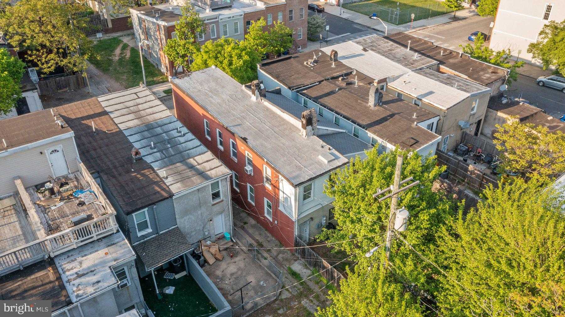 2027 Jefferson St photo 4