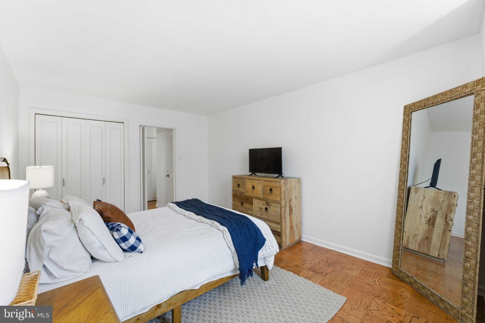 2030 N Adams St Apt 911 photo 20