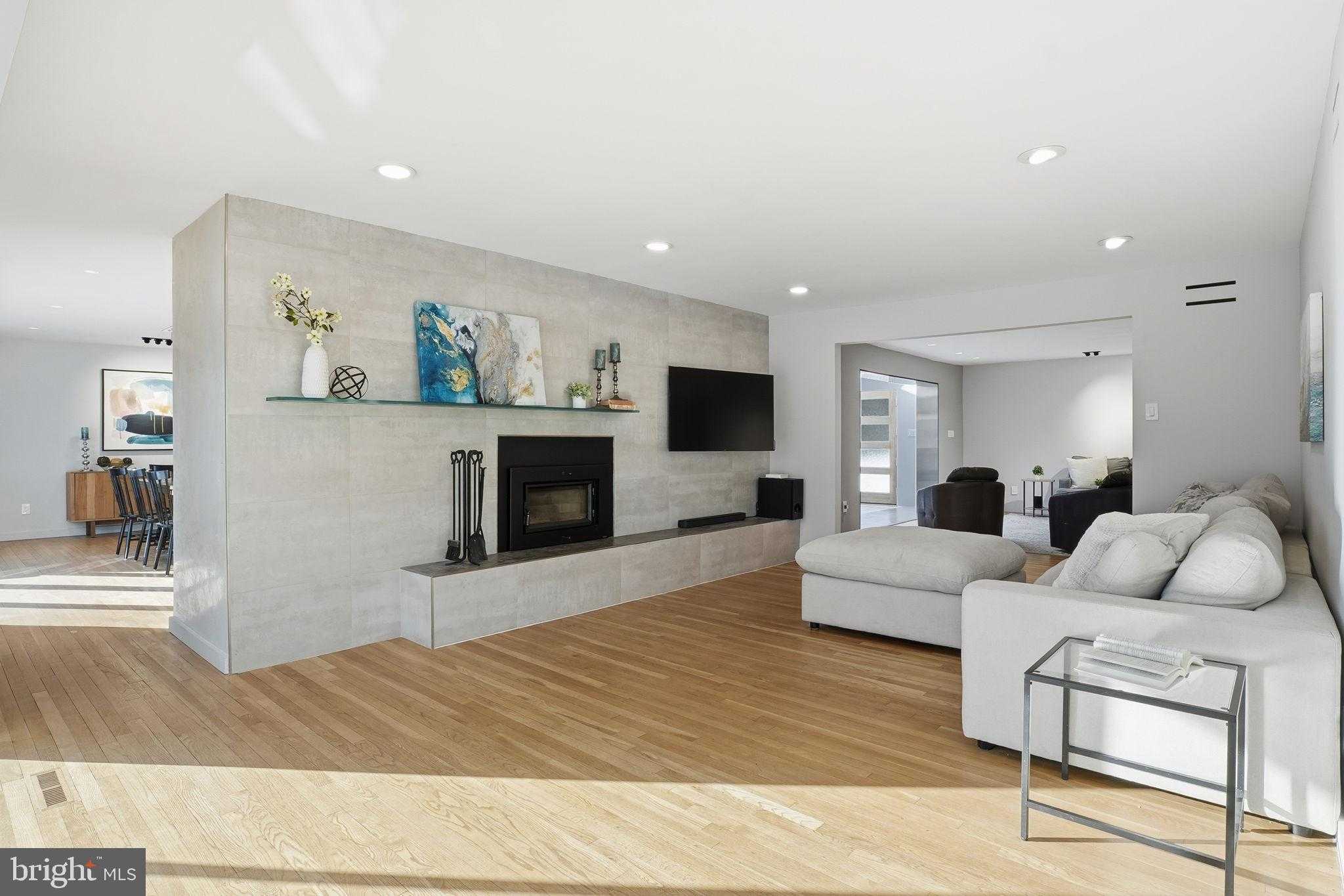 15130 Springfield Rd photo 9