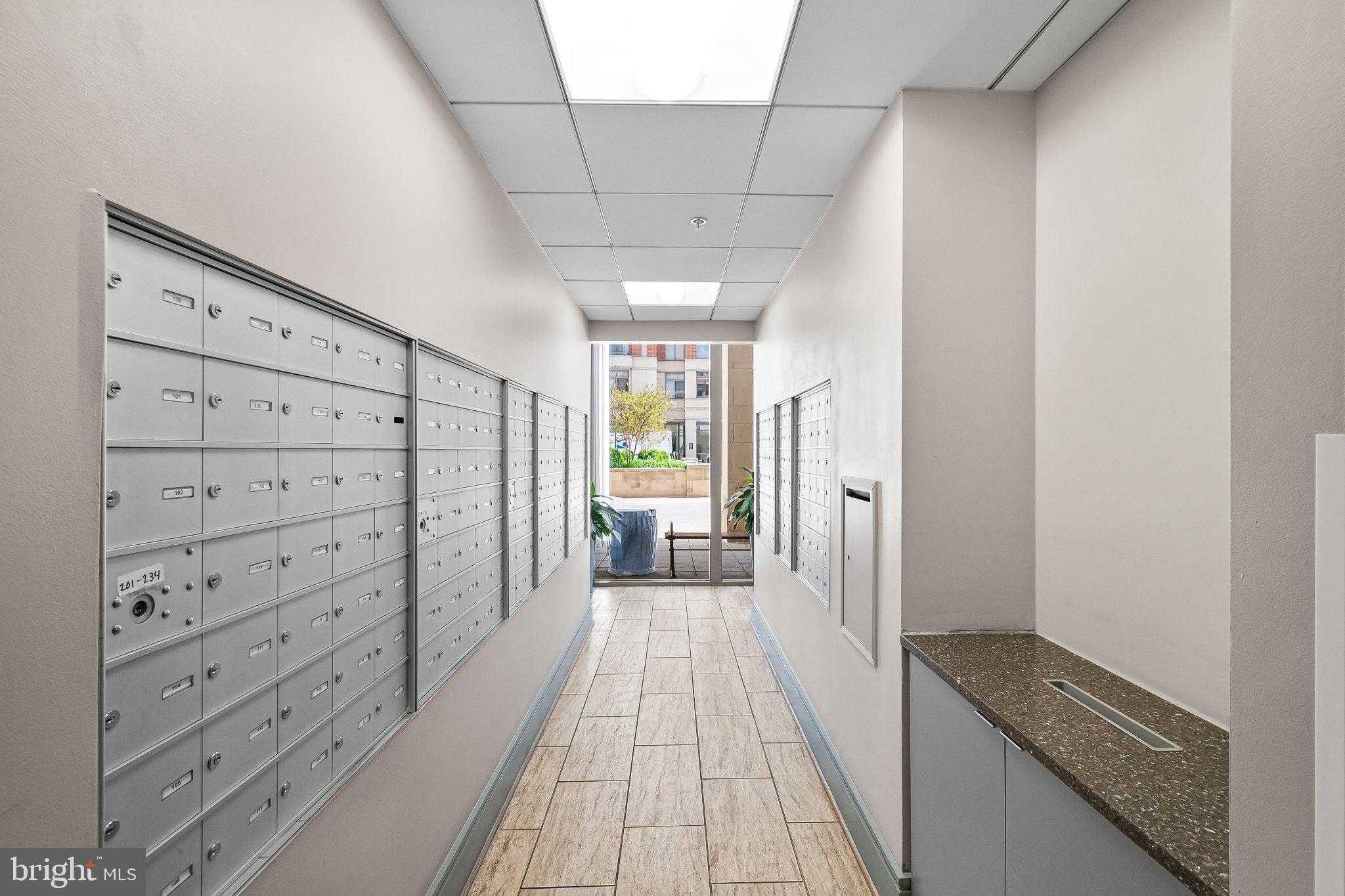 3600 S Glebe Rd Unit 330w photo 6