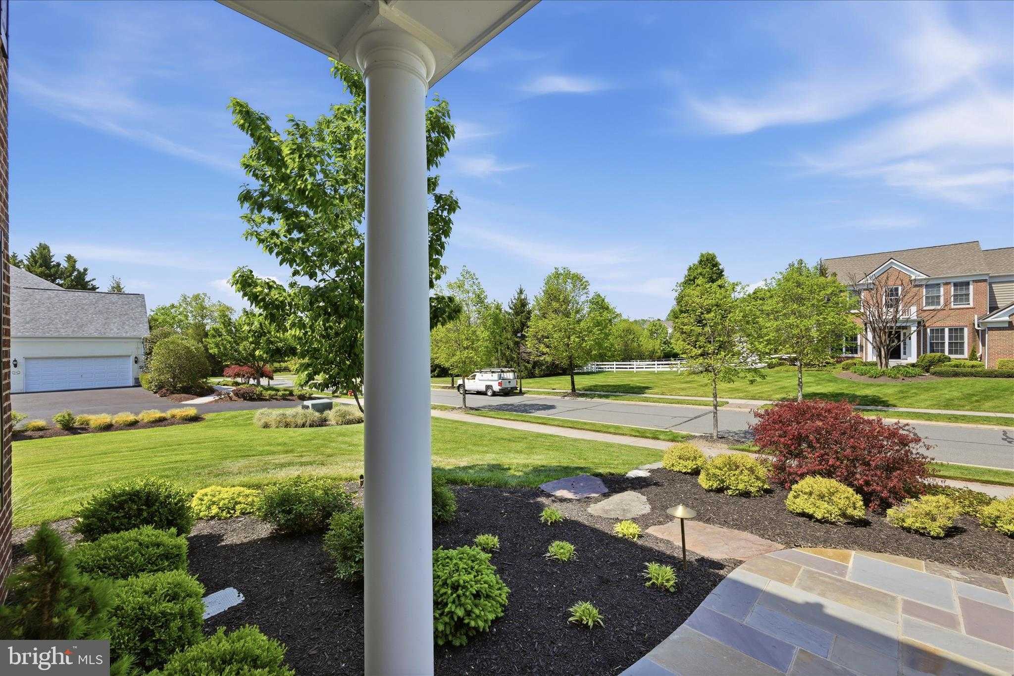 21164 Laurel Springs Dr photo 4