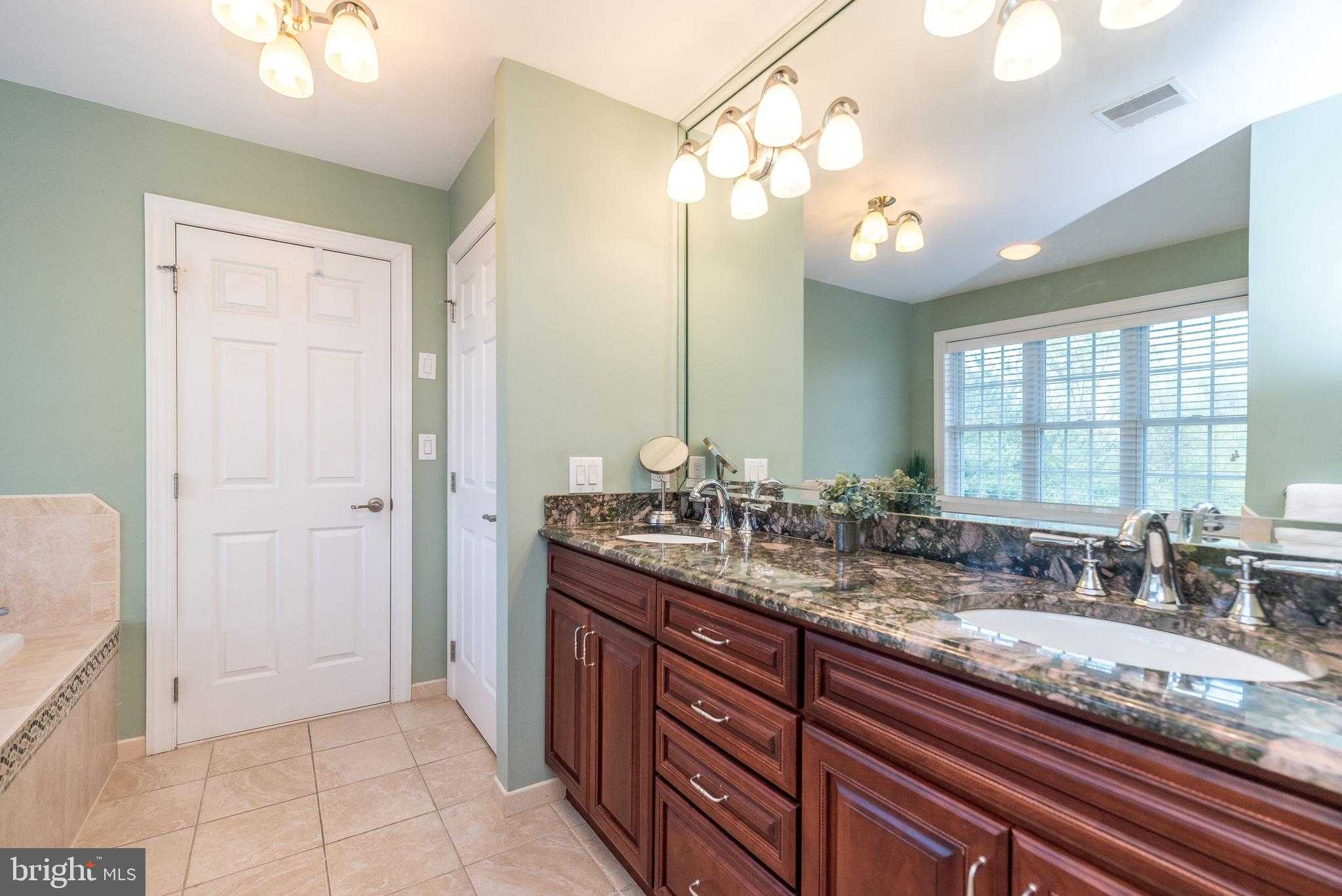 25 Bridgetown Pike photo 38