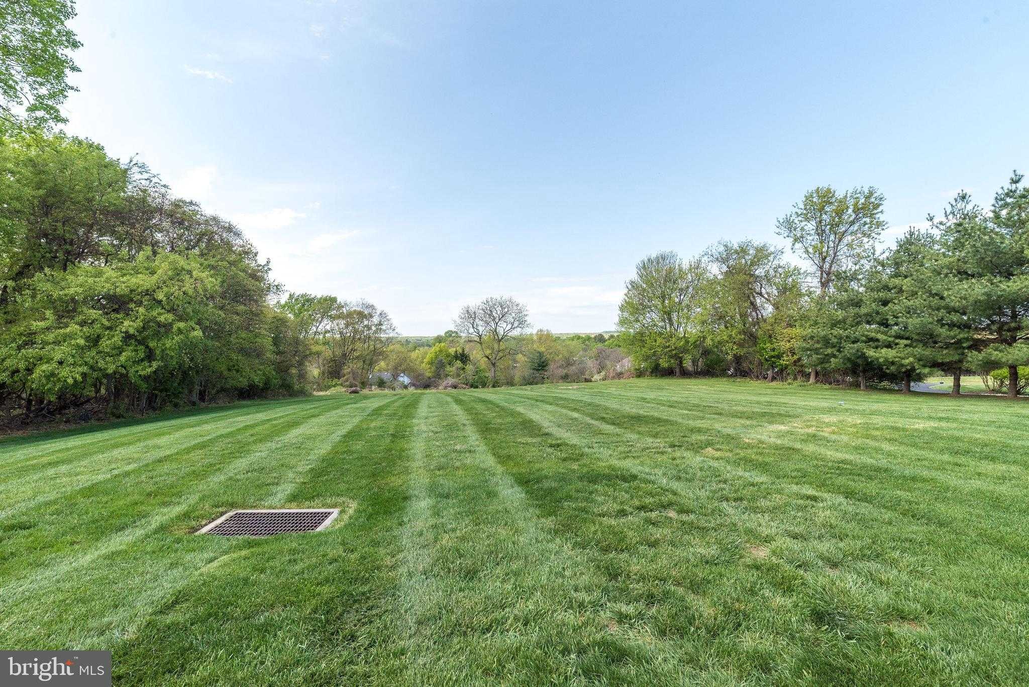 25 Bridgetown Pike photo 66