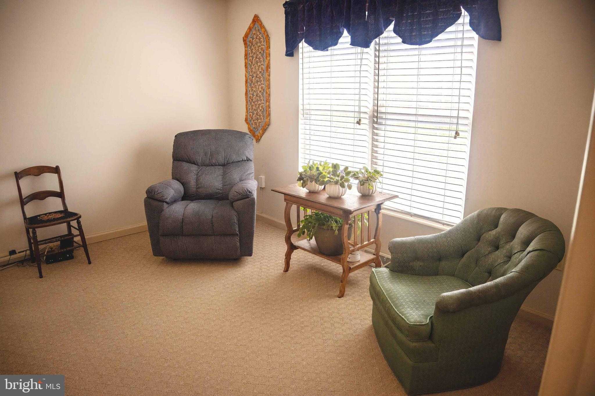 613 Blueberry Ln photo 6