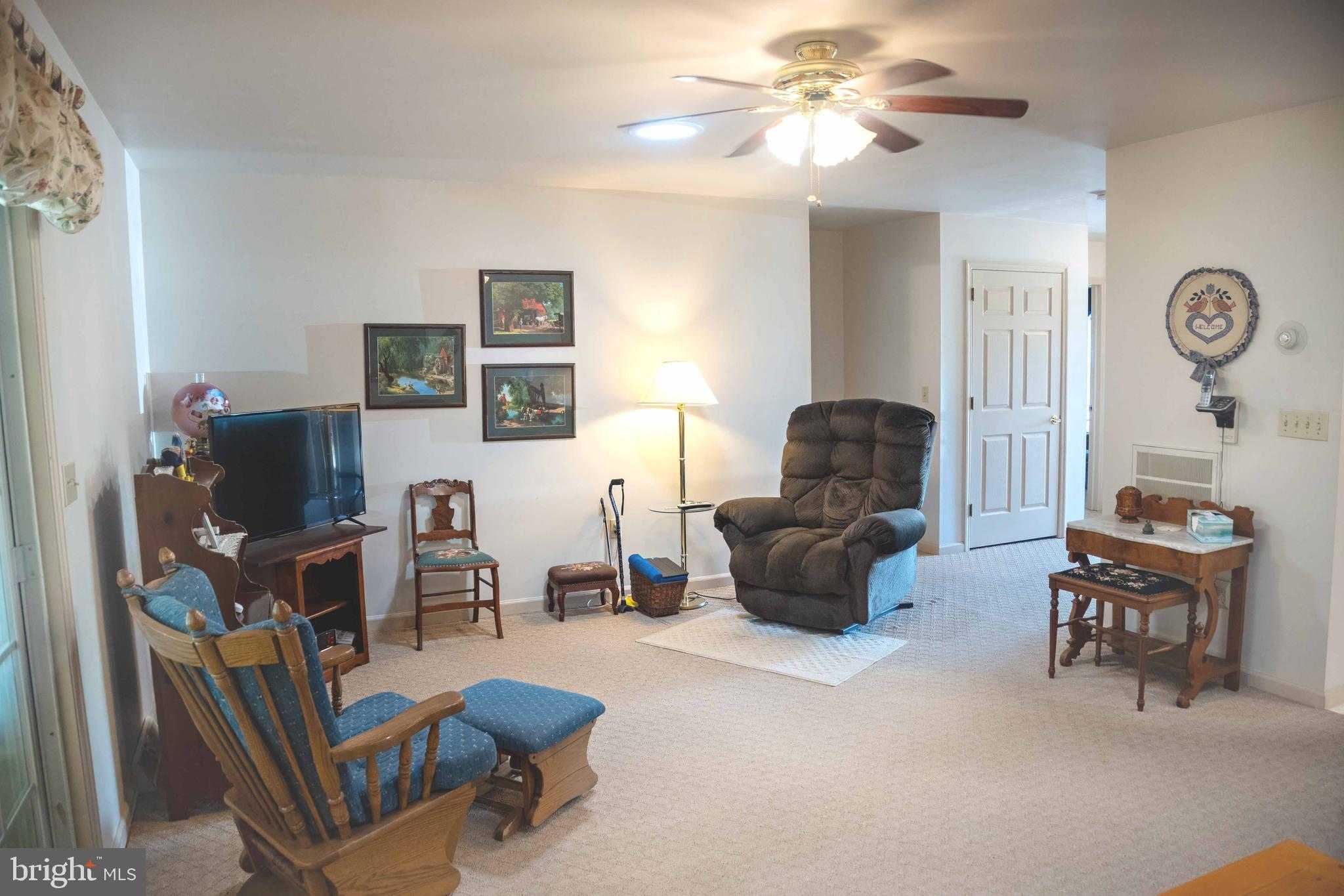 613 Blueberry Ln photo 9