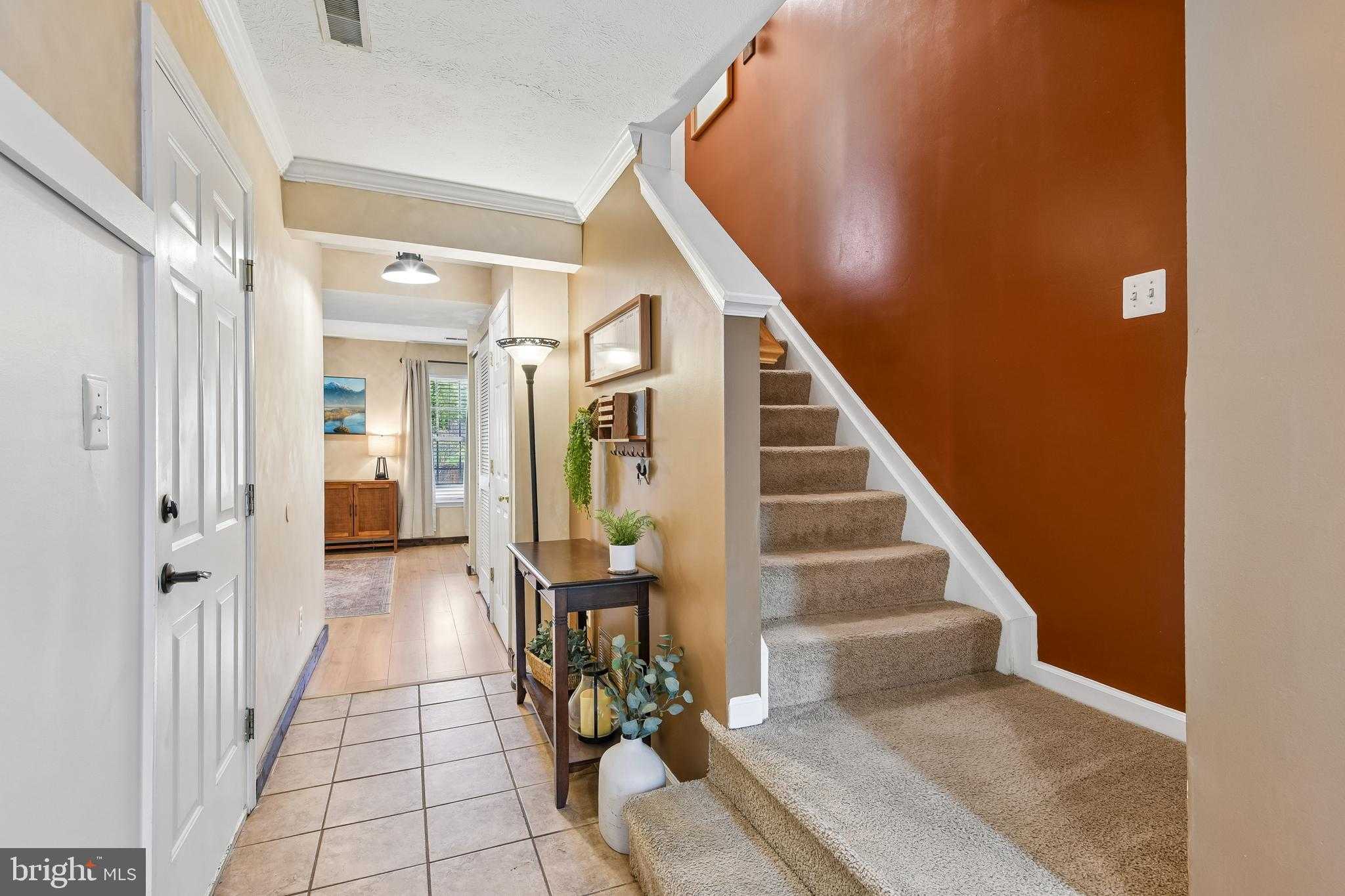 1969 Esther CT photo 3