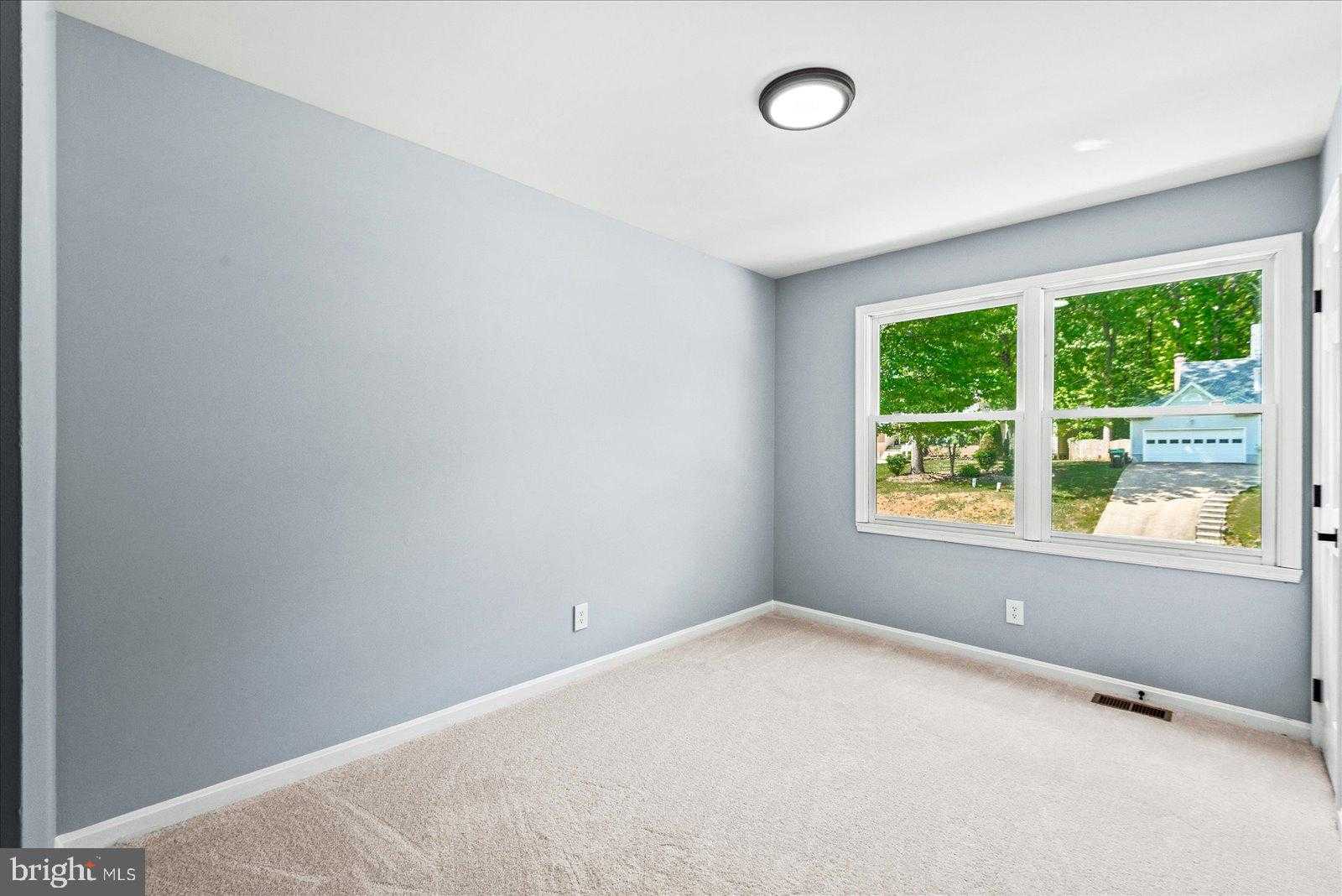 32 Kelly Way photo 39