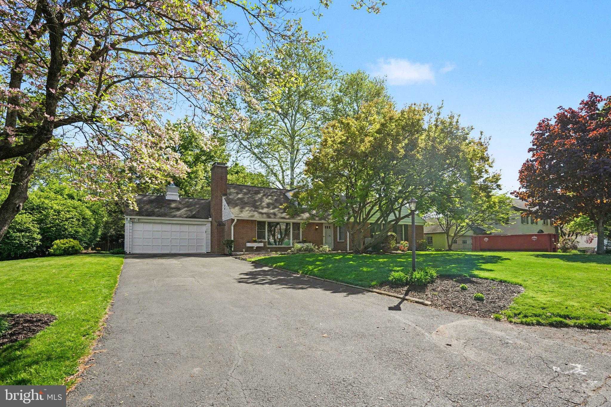 751 Arlington Rd photo 28