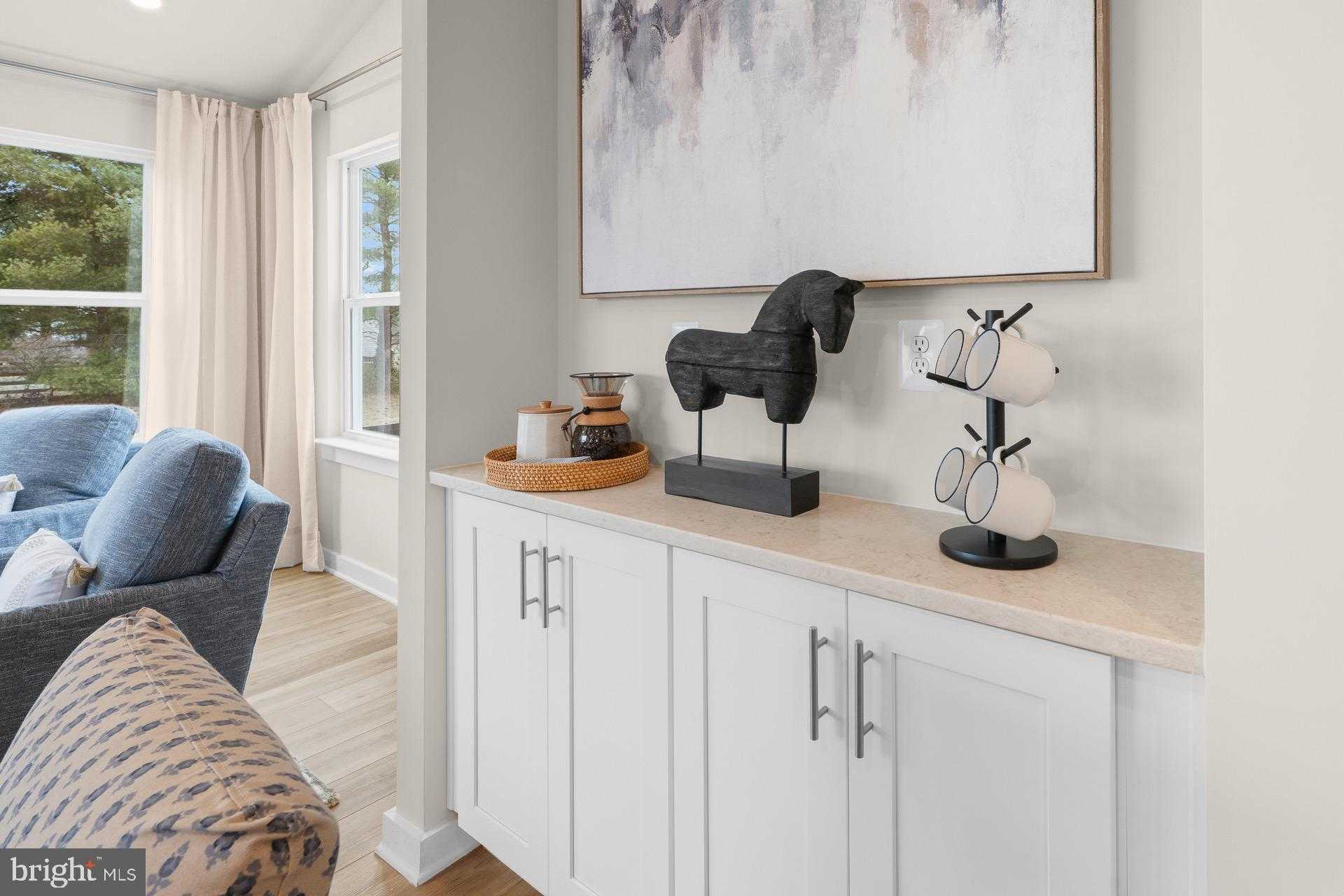 10 Foreman Rd E photo 40