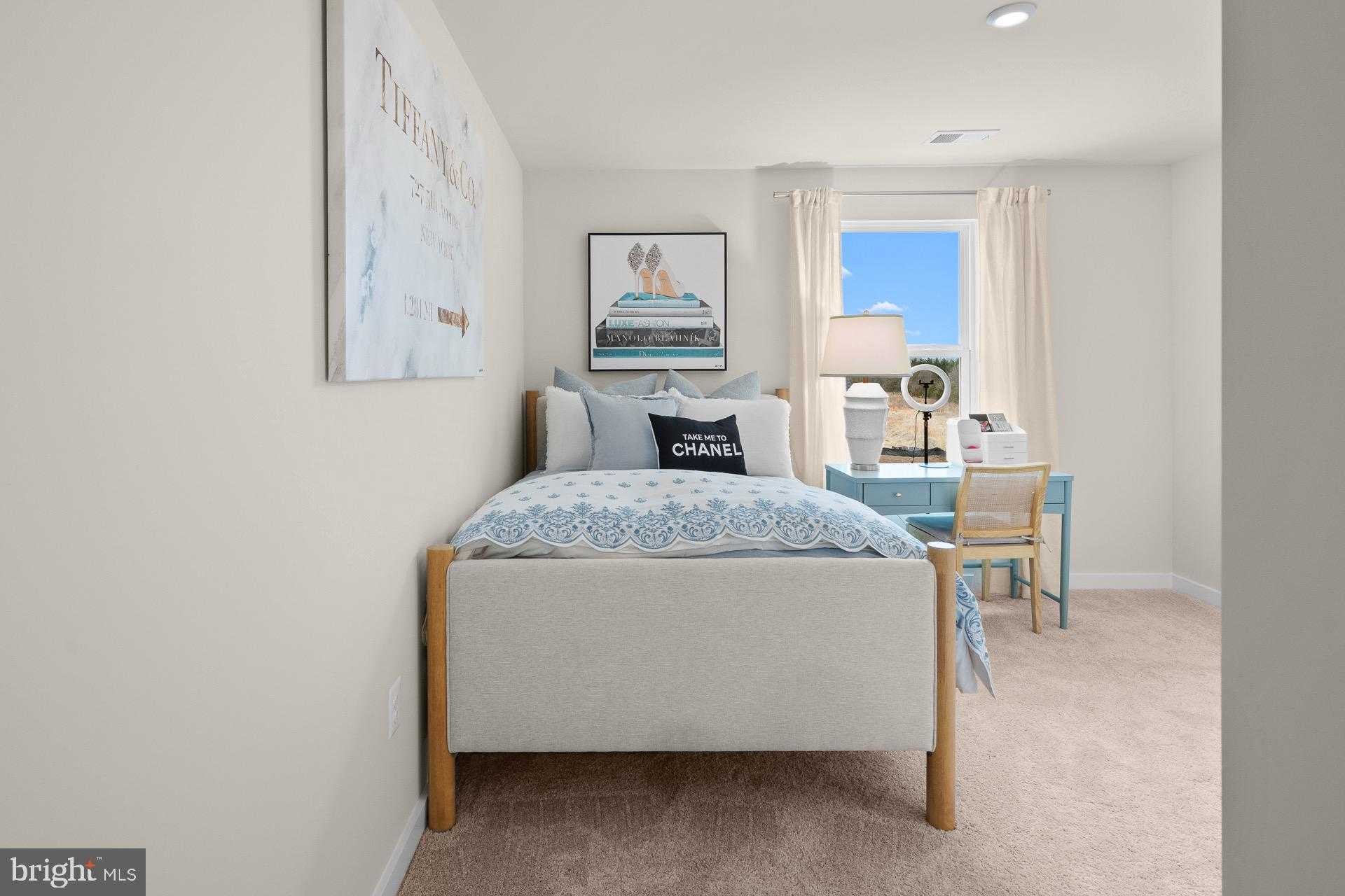 10 Foreman Rd E photo 63