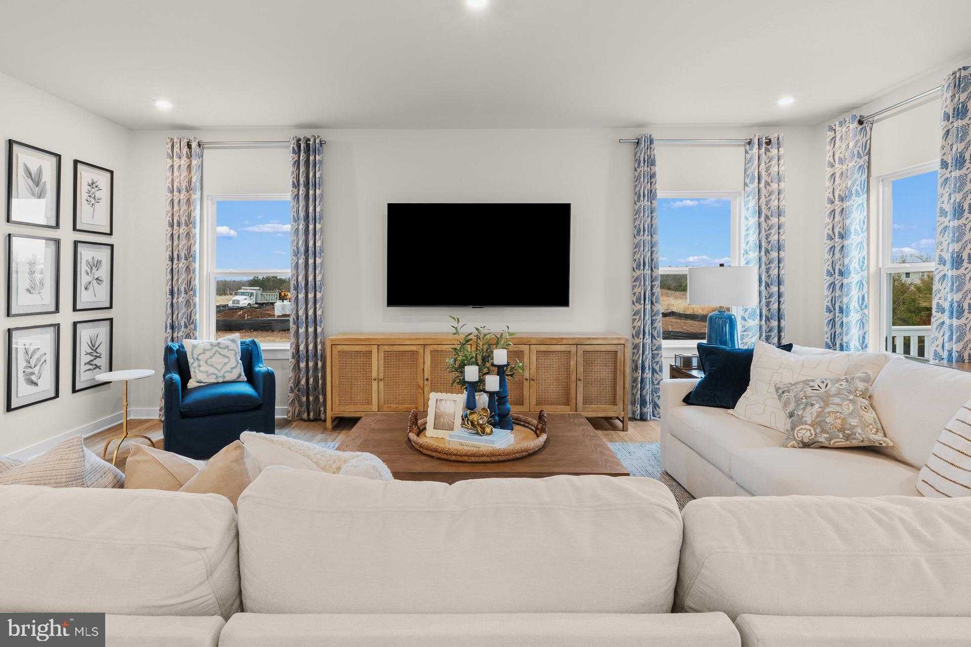 10 Foreman Rd E photo 67