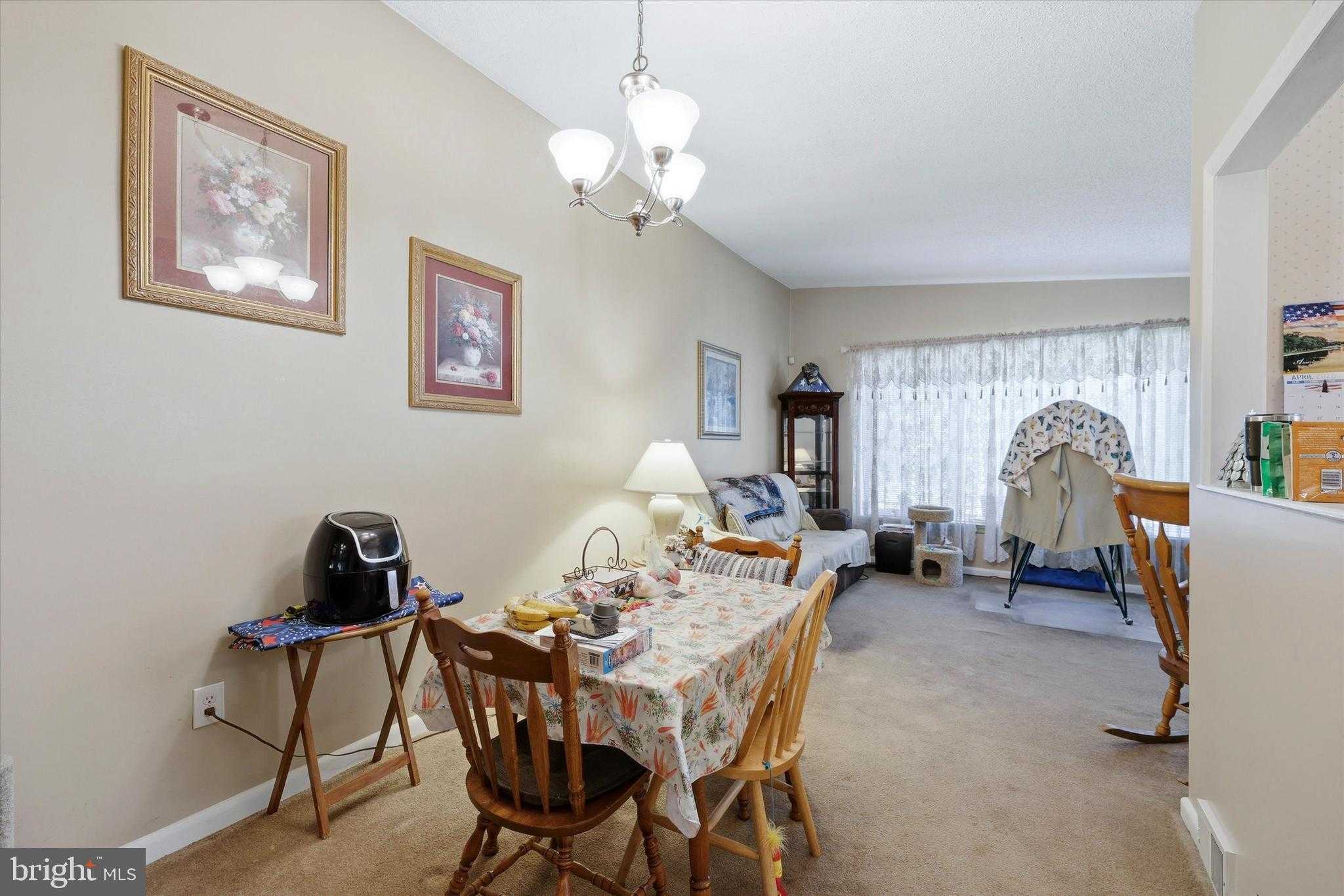 139 Dimarco Dr photo 5