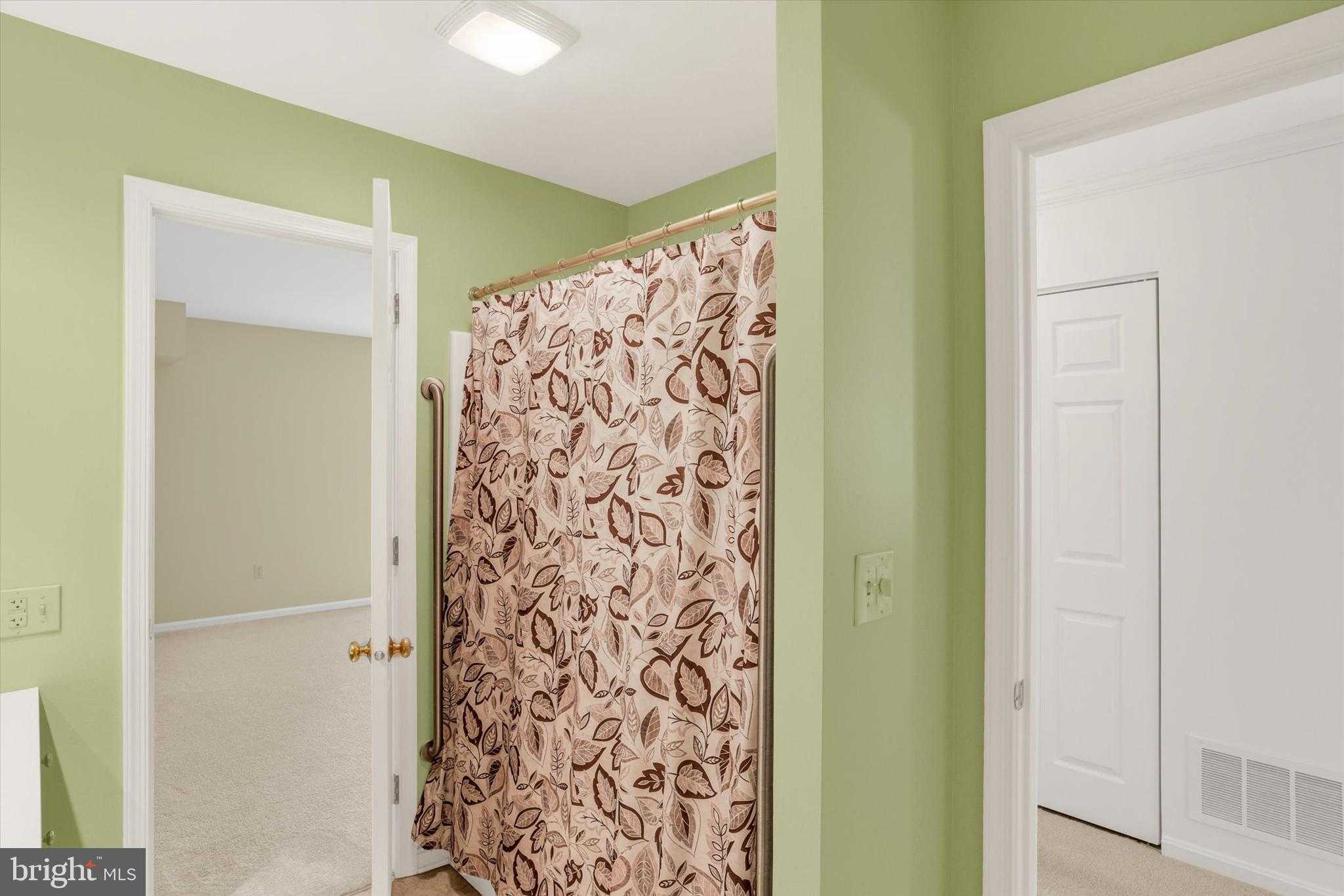 2228 Wexford Rd photo 17