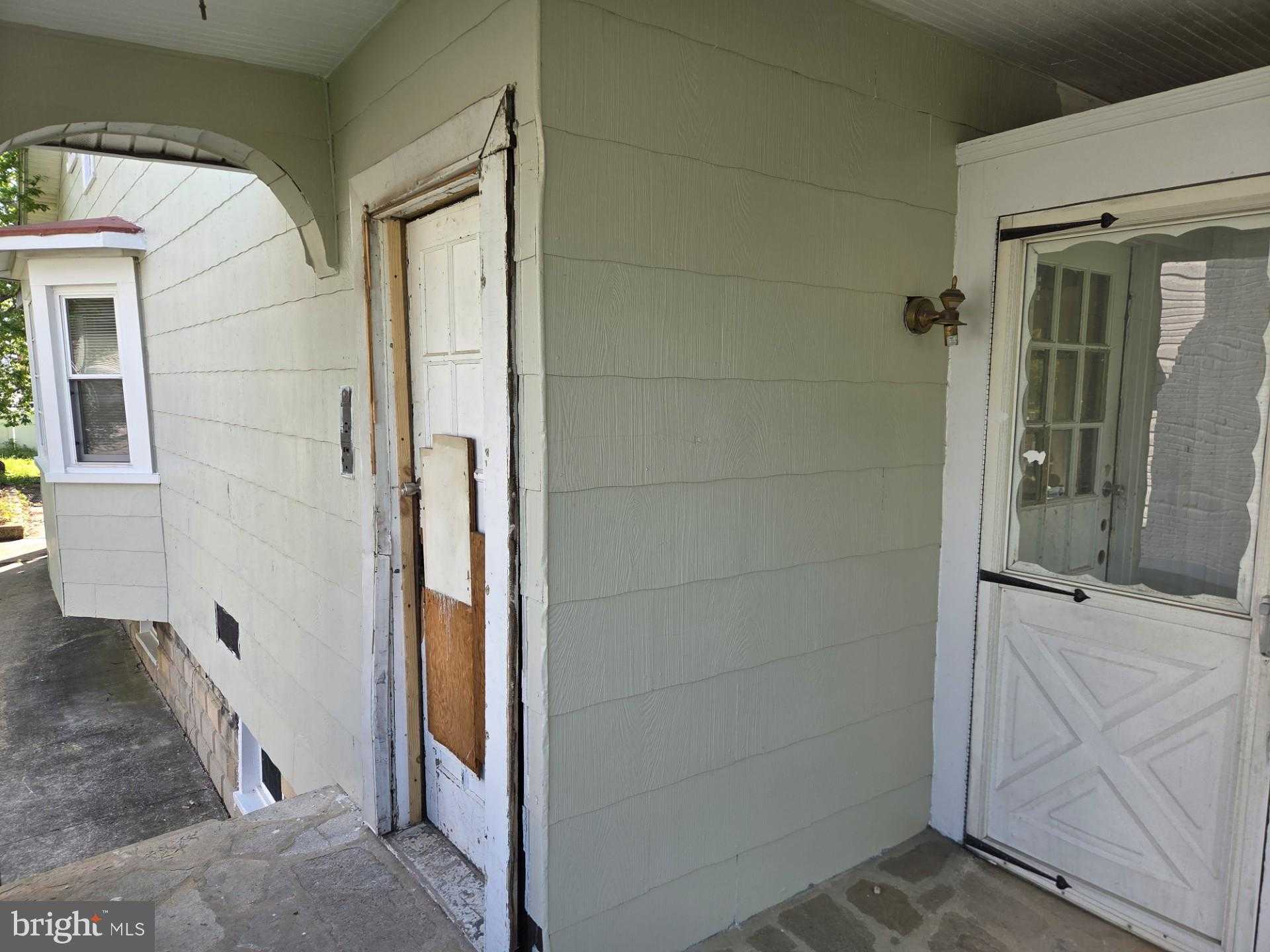 2903 Mount Holly St photo 4