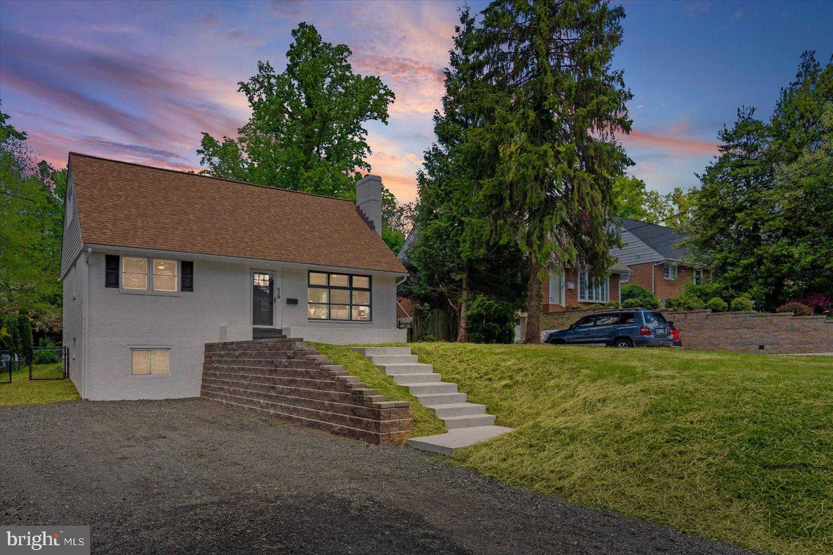 620 Walker Ave photo 1