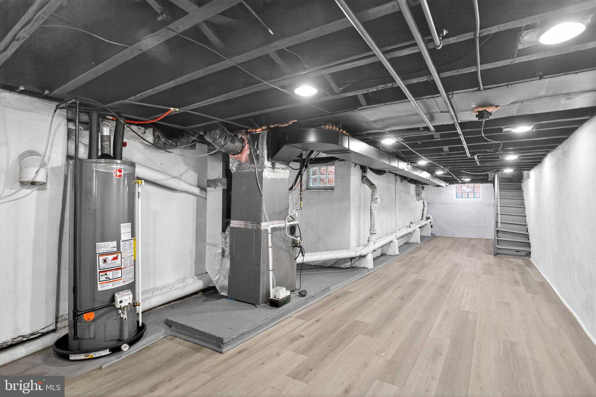 508 W King St photo 25