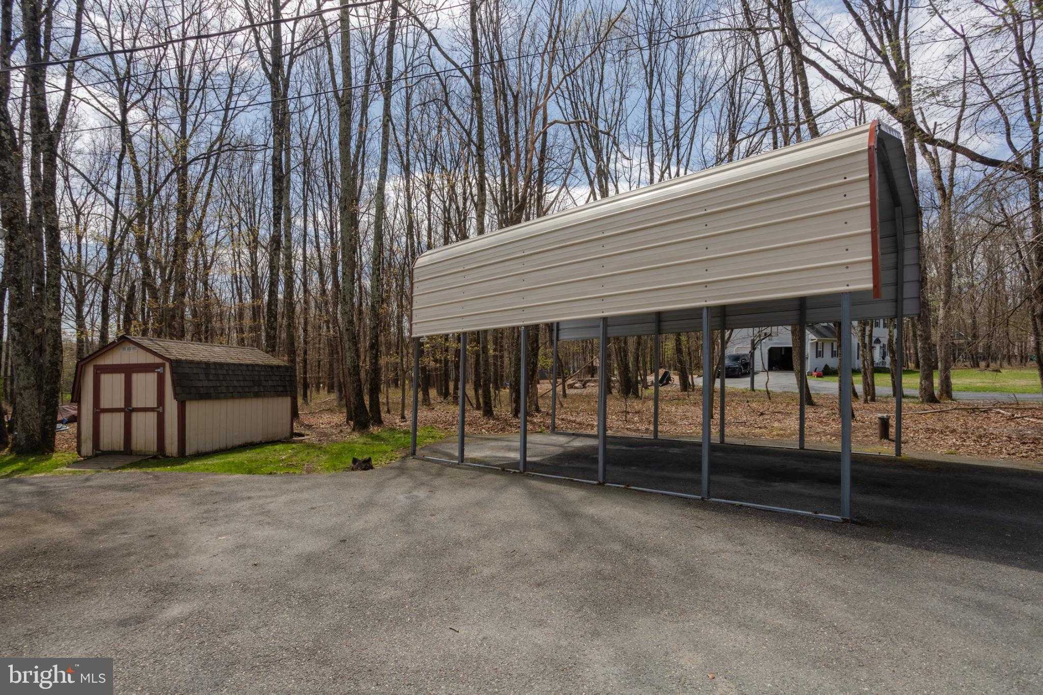 152 Mount Jefferson Dr photo 43