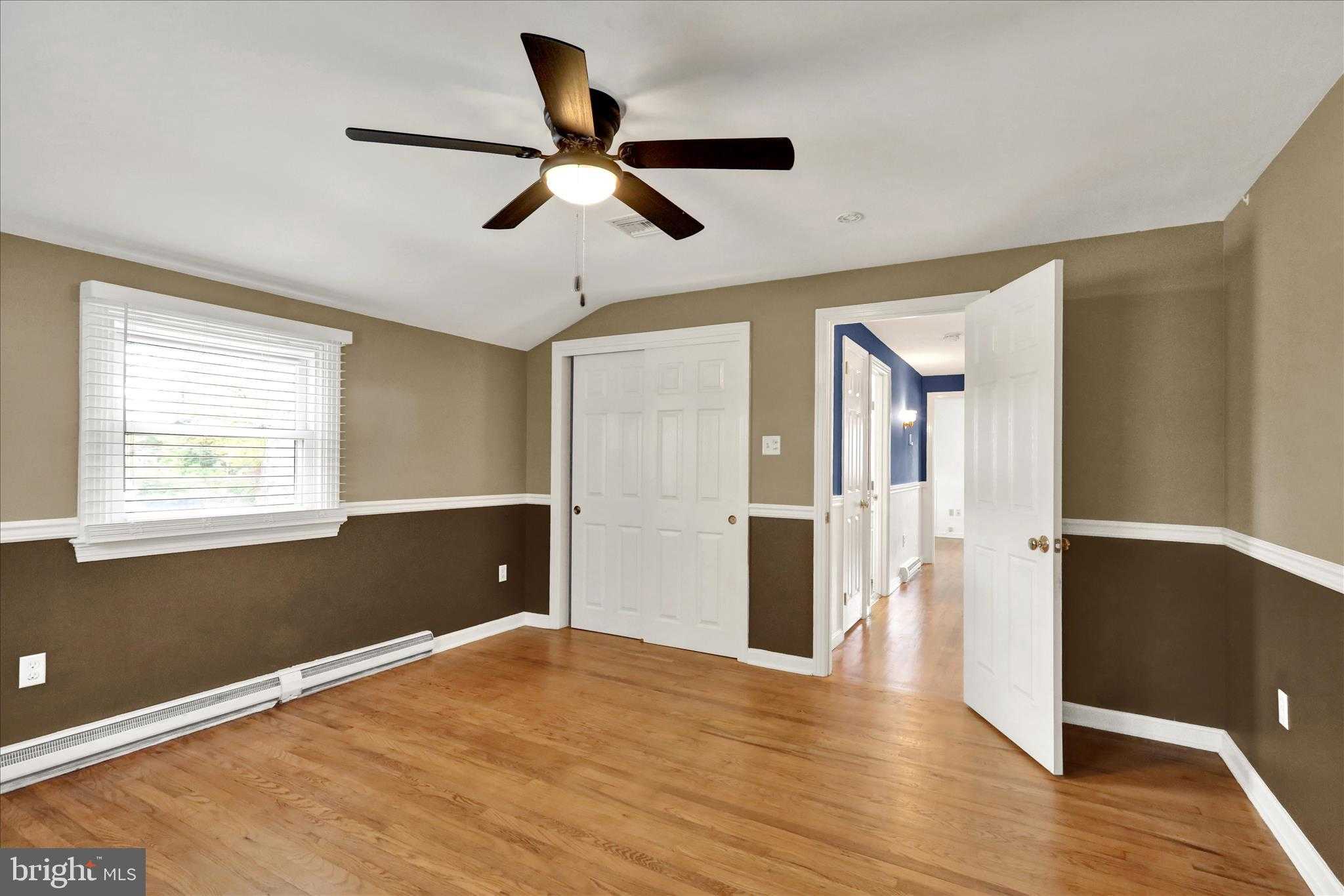 560 Valley View Dr photo 36