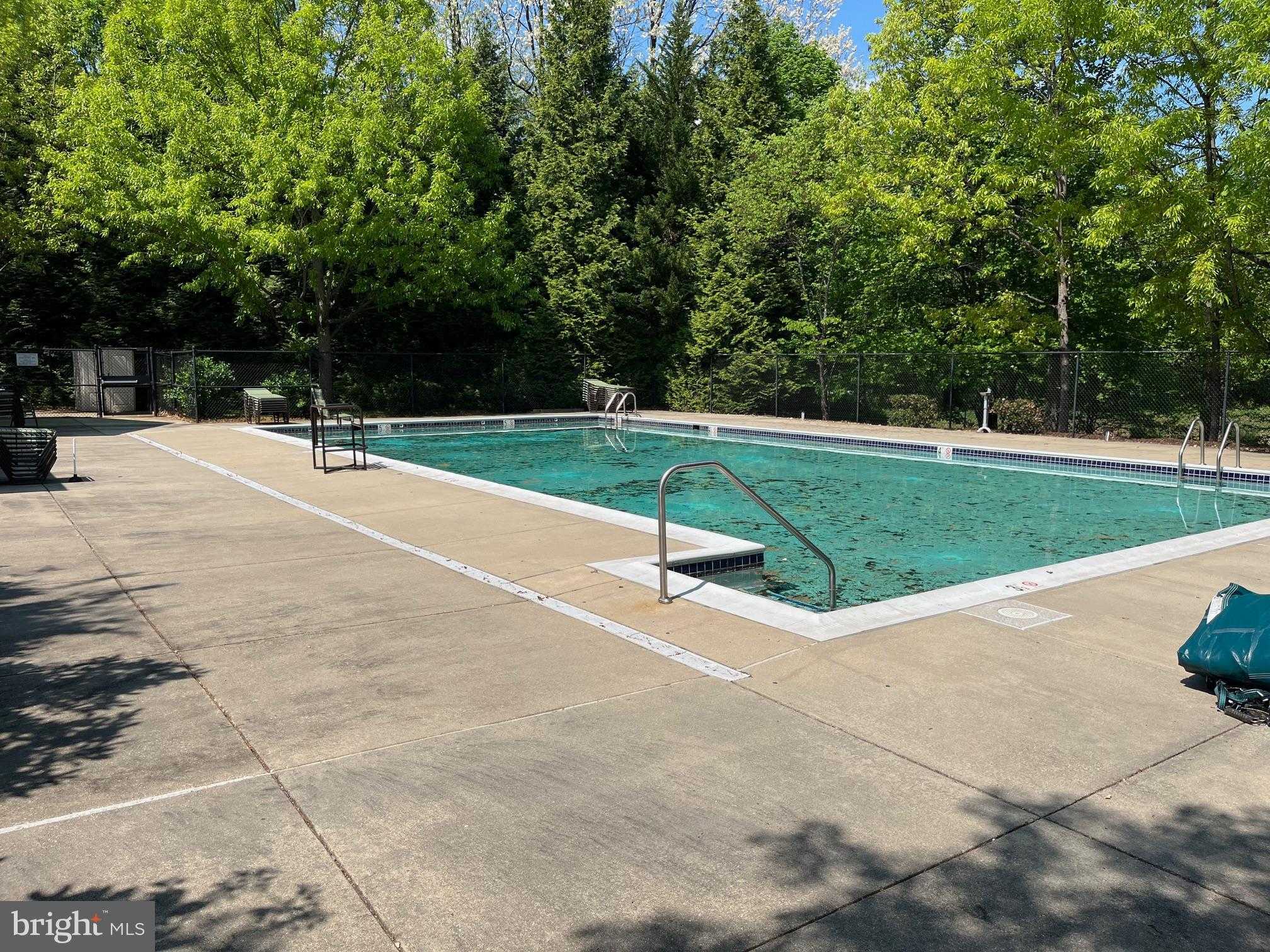 311 High Gables Dr Apt 106 photo 33