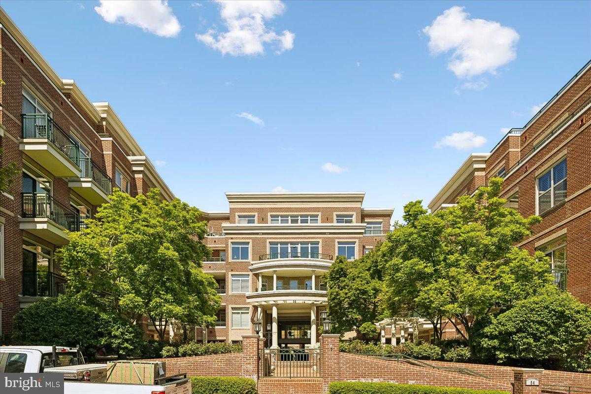 66 Franklin St Unit 403 photo 1